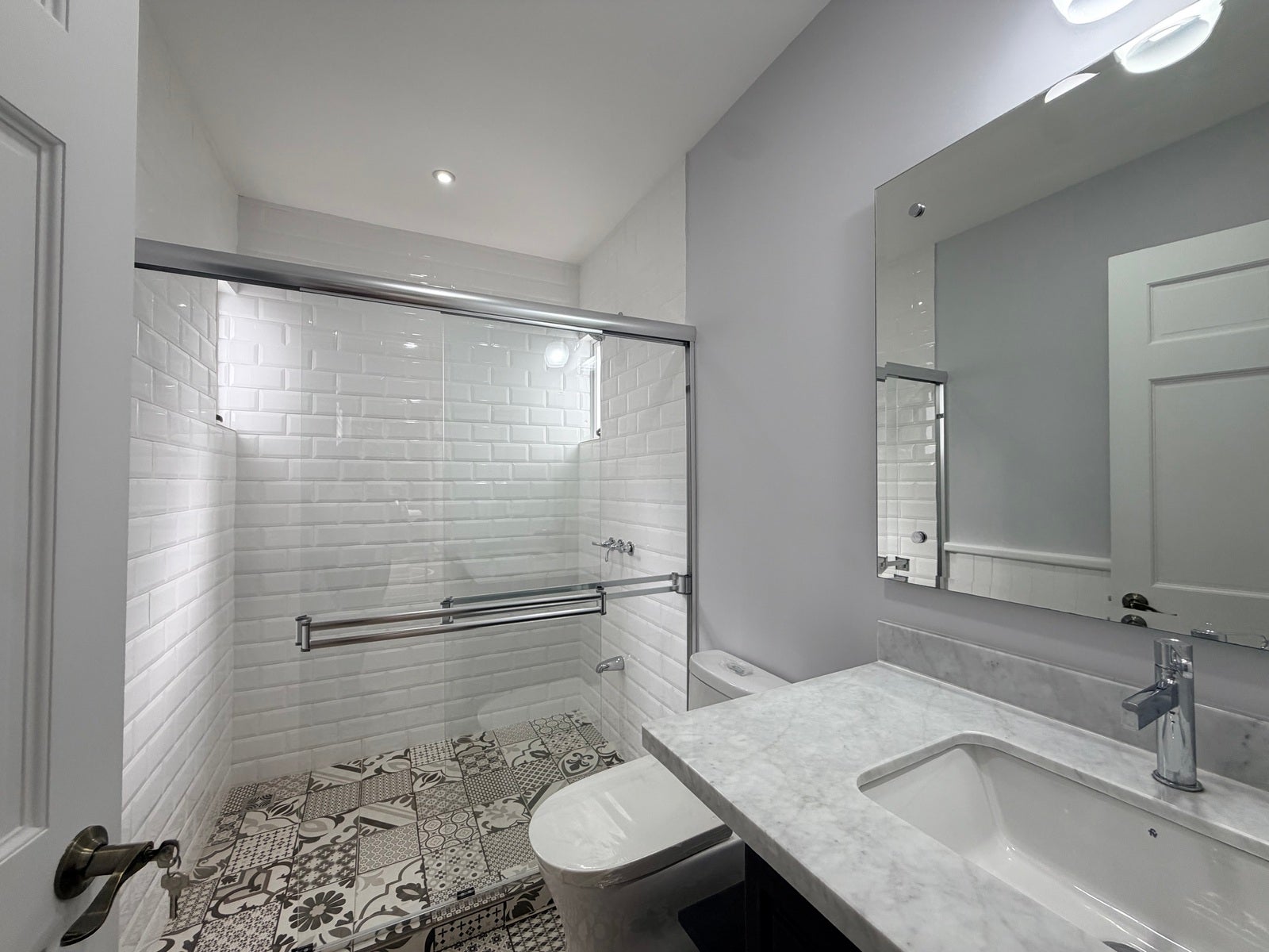 One level charming home — photo 8 of 19