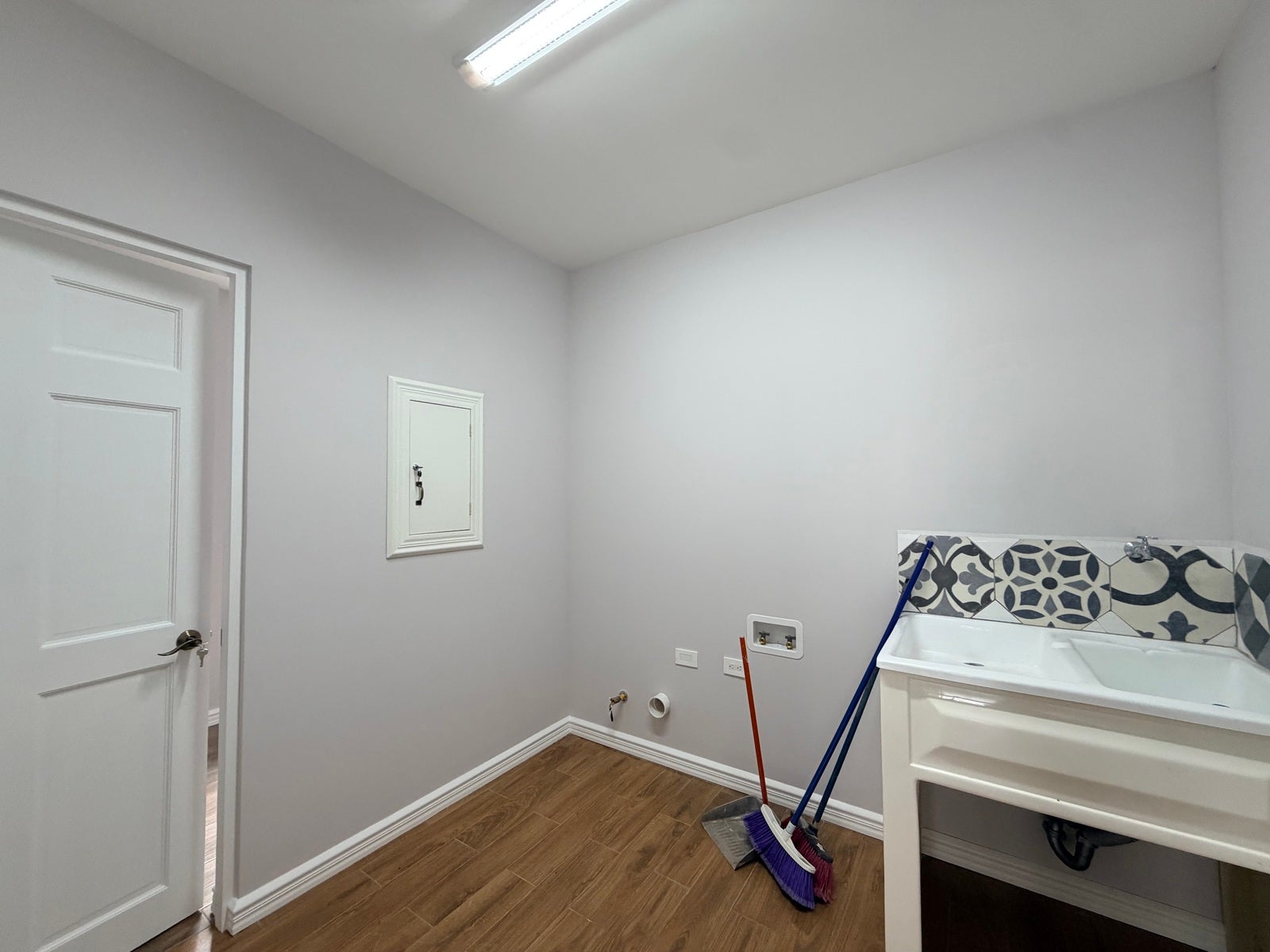 One level charming home — photo 10 of 19