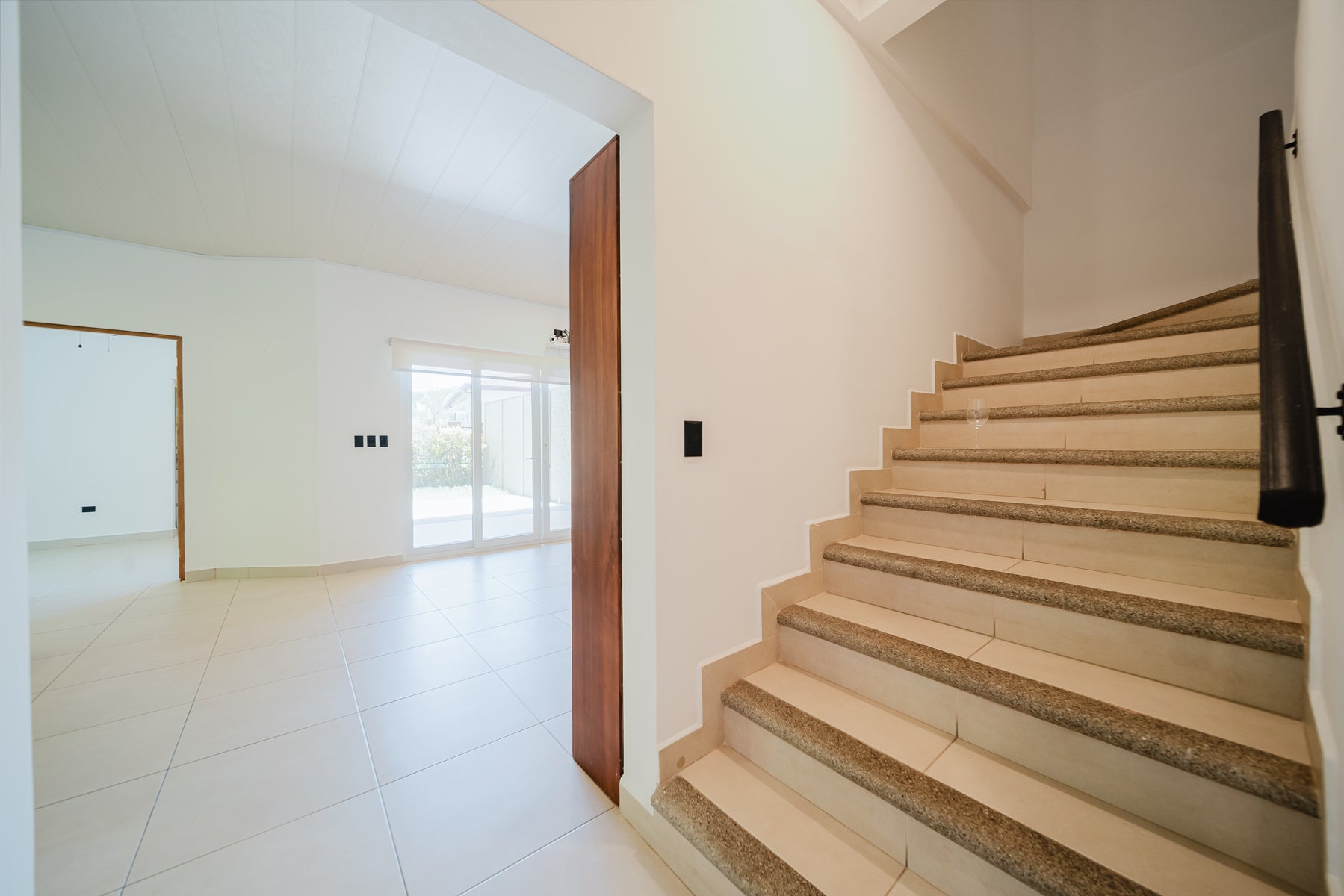 Luxury Four Bedroom Home — foto 14 de 19