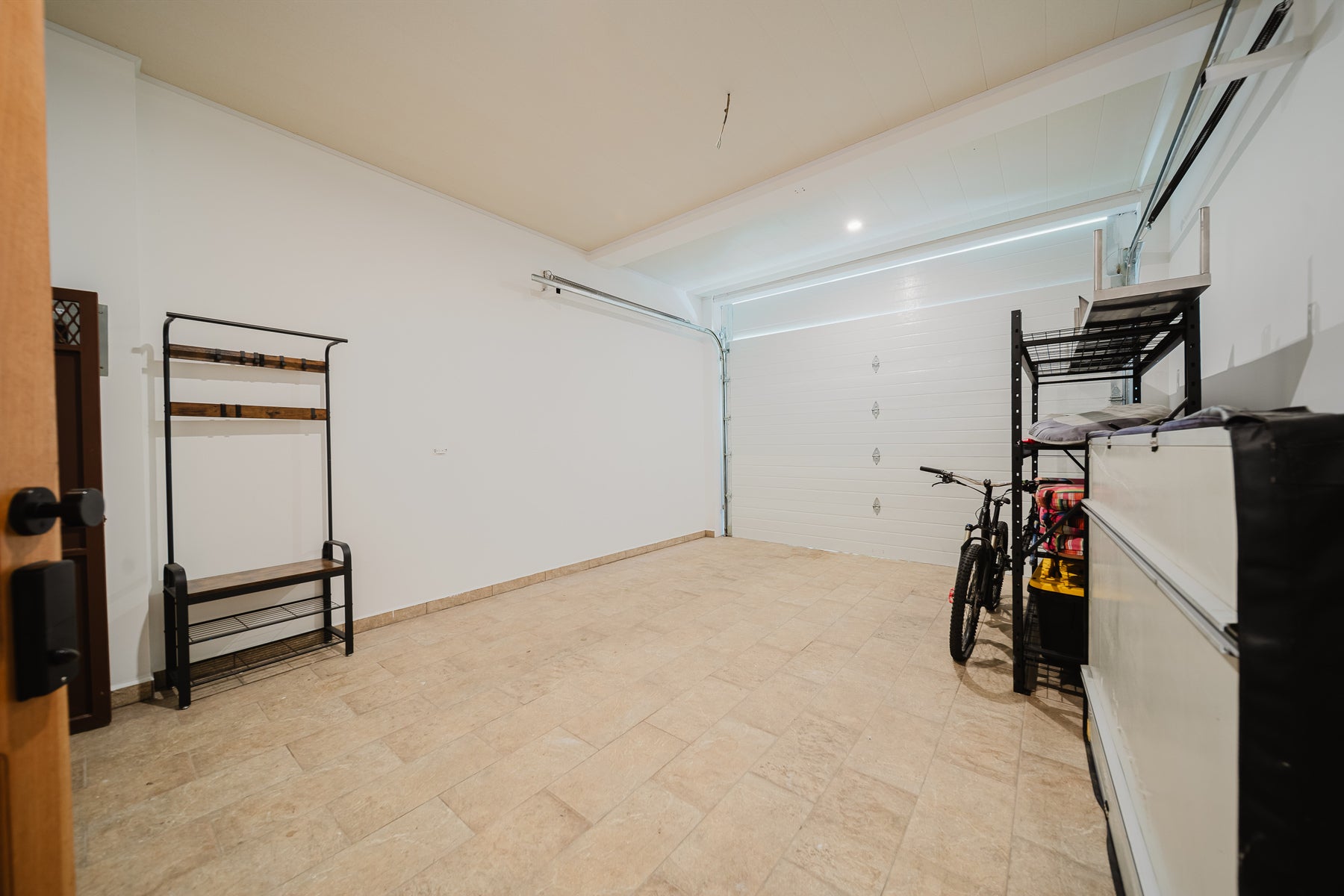Luxury Four Bedroom Home — foto 13 de 19
