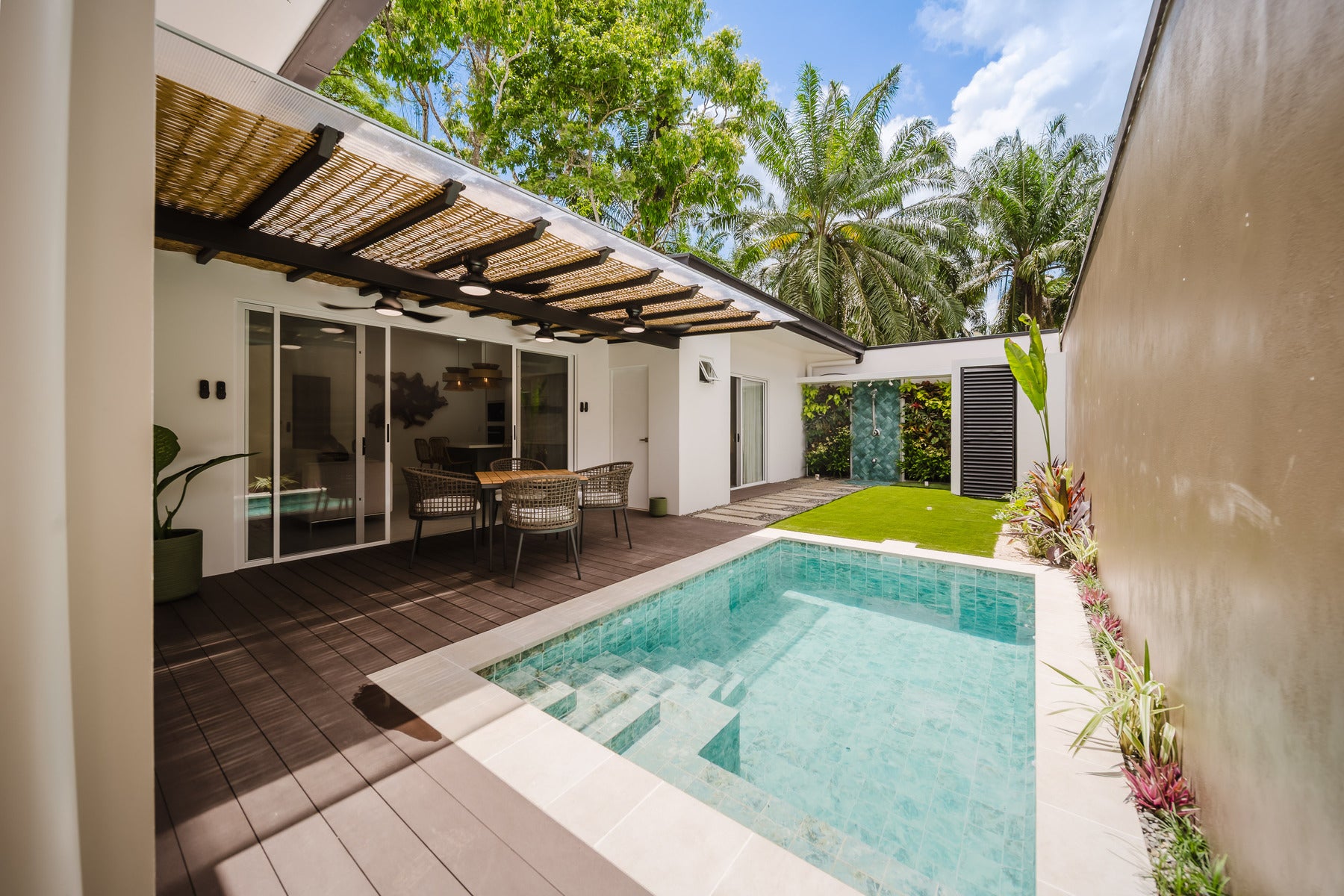 Brand-New Modern Home with Private Pool investment potential, Quepos, Manuel Antonio, Quepos, Puntarenas, Costa Rica 60601