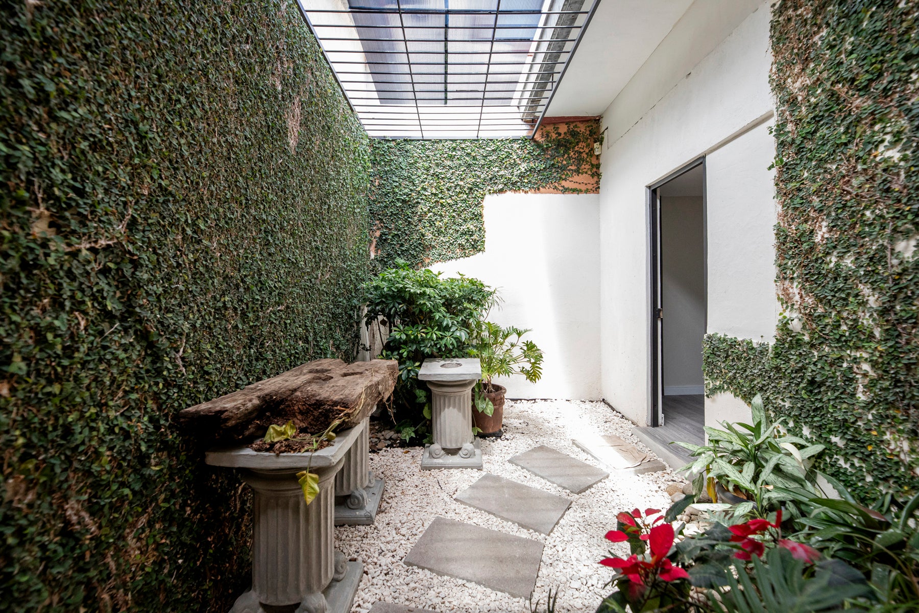 Casa Istaru Escazú — photo 16 of 19