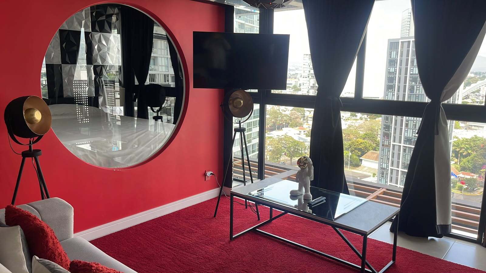 Elevated urban living condo — photo 5 of 19