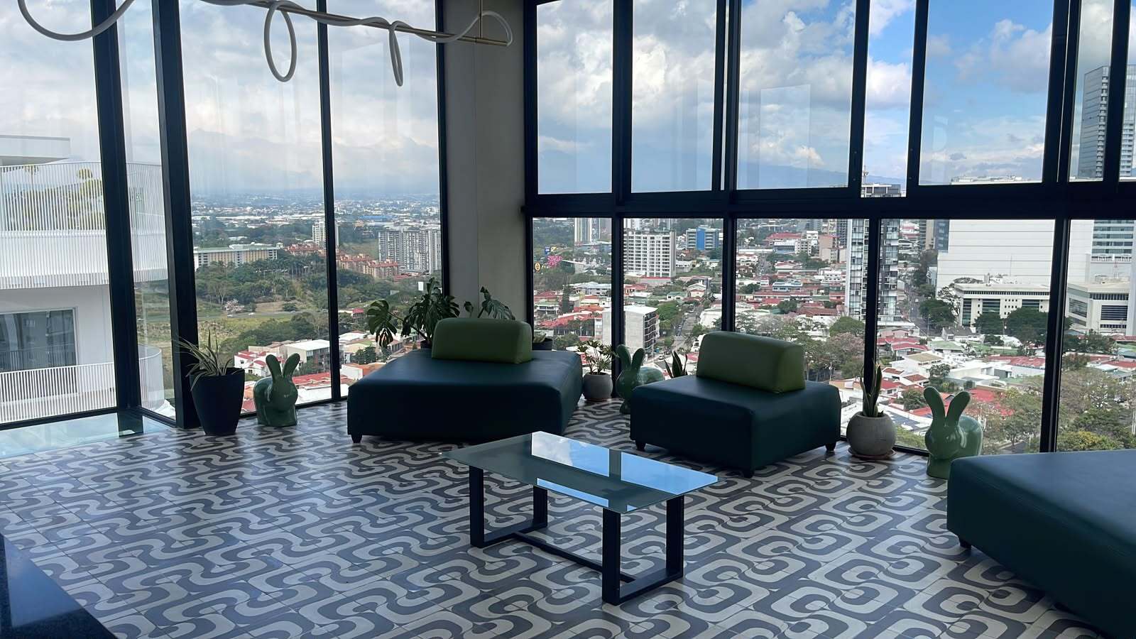 Elevated urban living condo — photo 17 of 19
