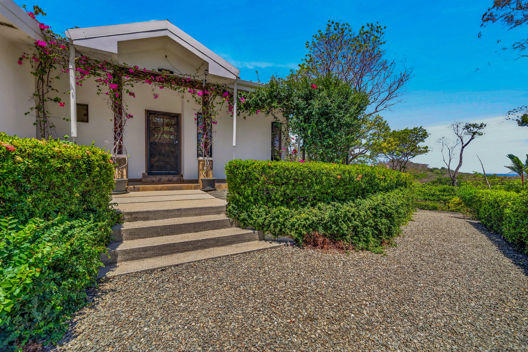 Surf Town Ocean View Home, Playa Lagarto, Veintisiete De Abril, Santa Cruz, Guanacaste, Costa Rica — photo 3 of 5