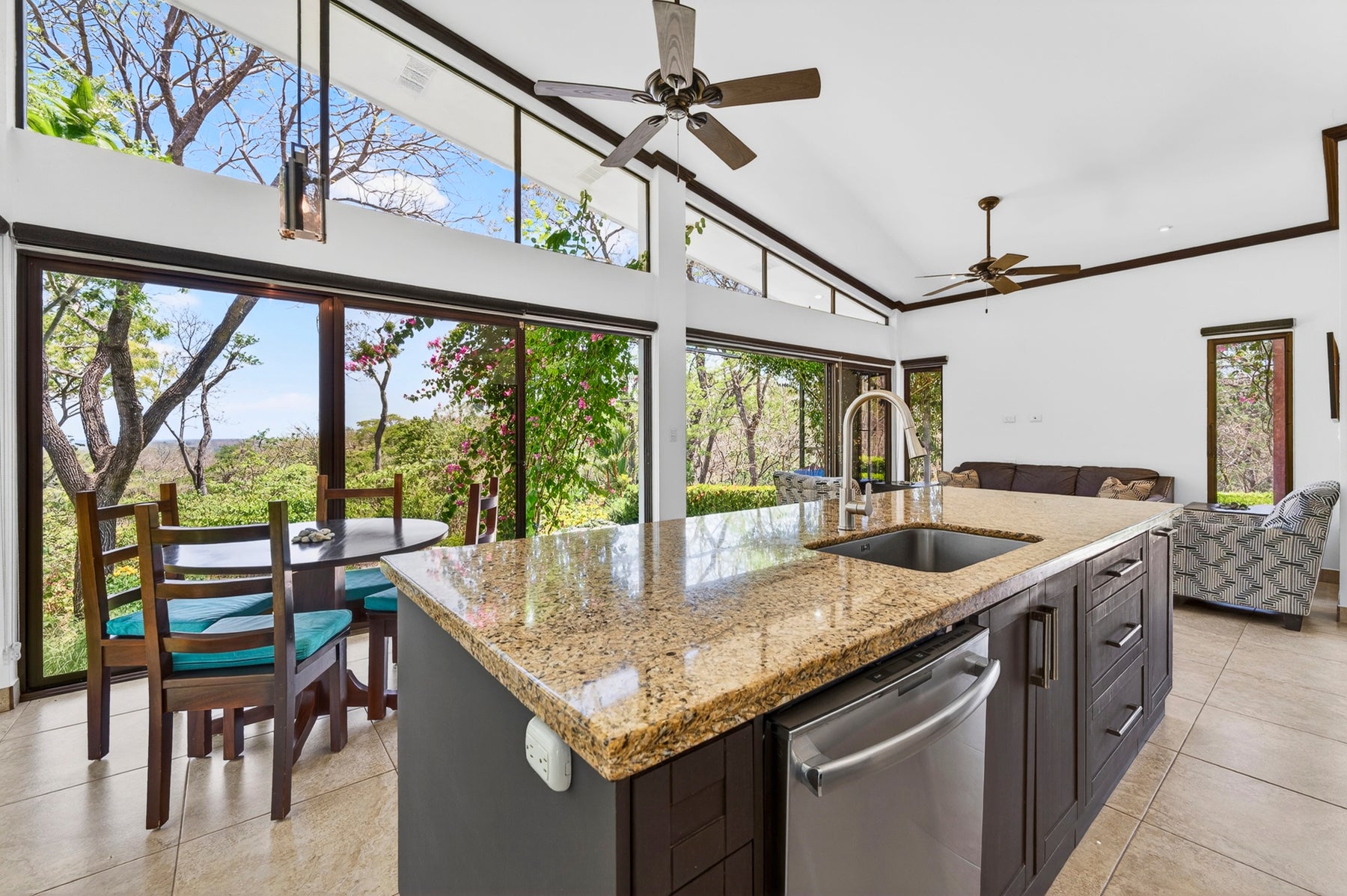 Surf Town Ocean View Home — photo 14 of 19