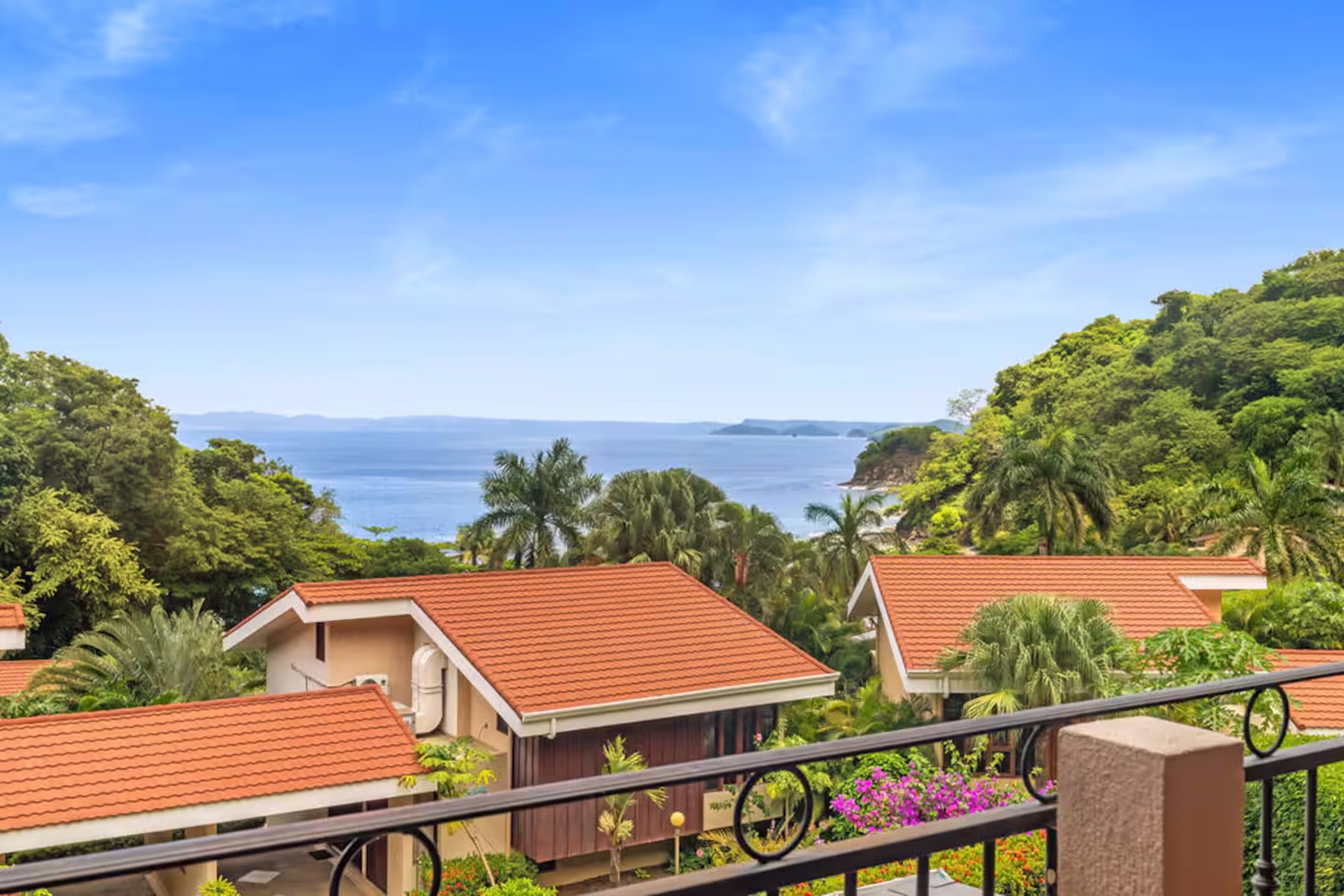 Beachfront Ocean View Villa — photo 17 of 19