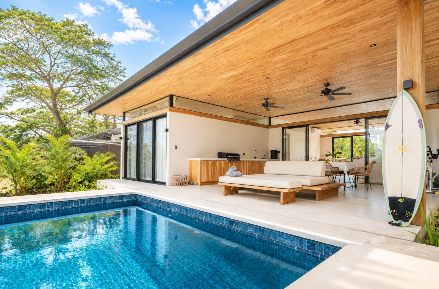 Tropical Modern Home with Expansive Valley Views — photo 8 of 19