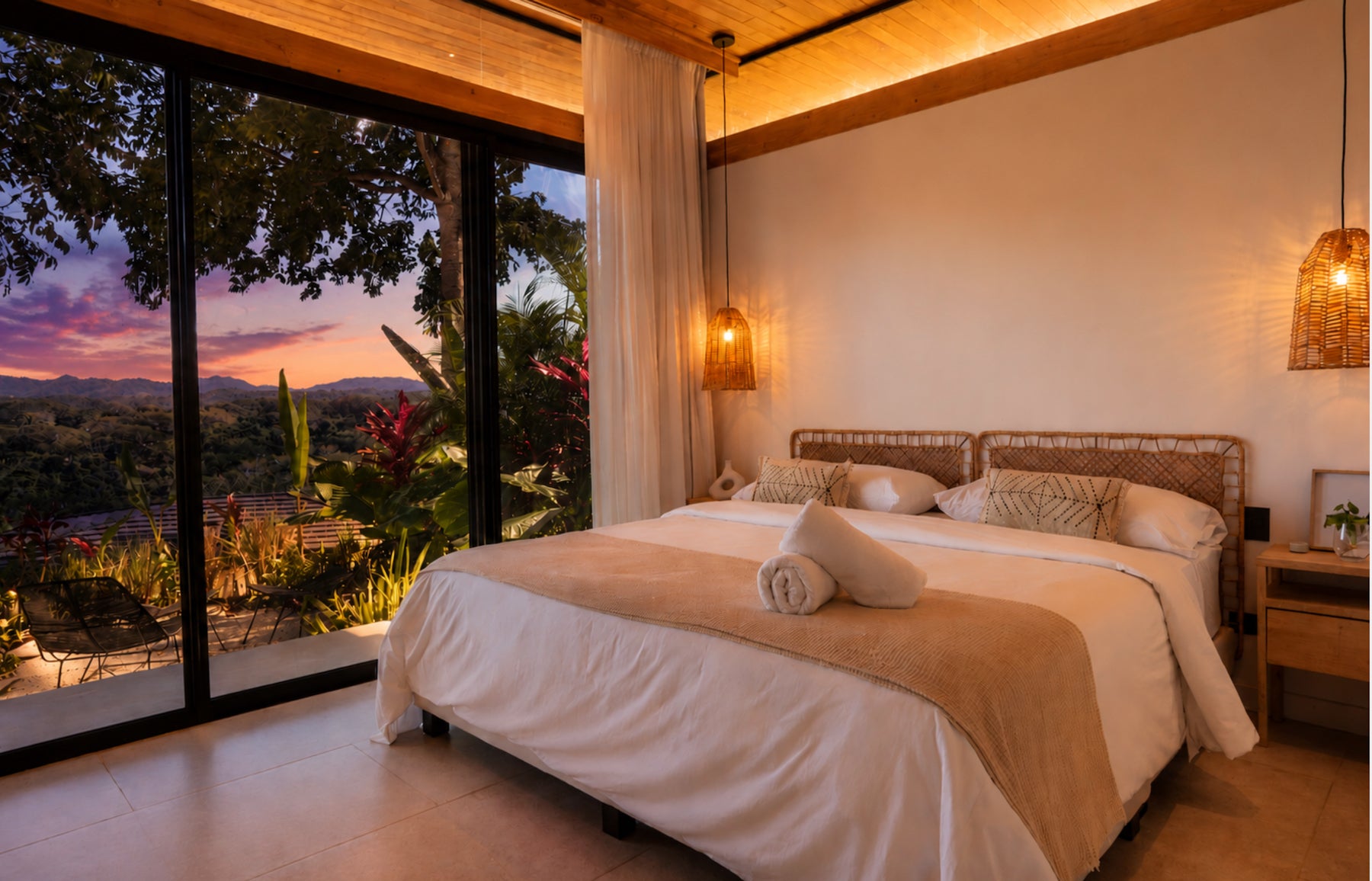 Tropical Modern Home with Expansive Valley Views — photo 15 of 19