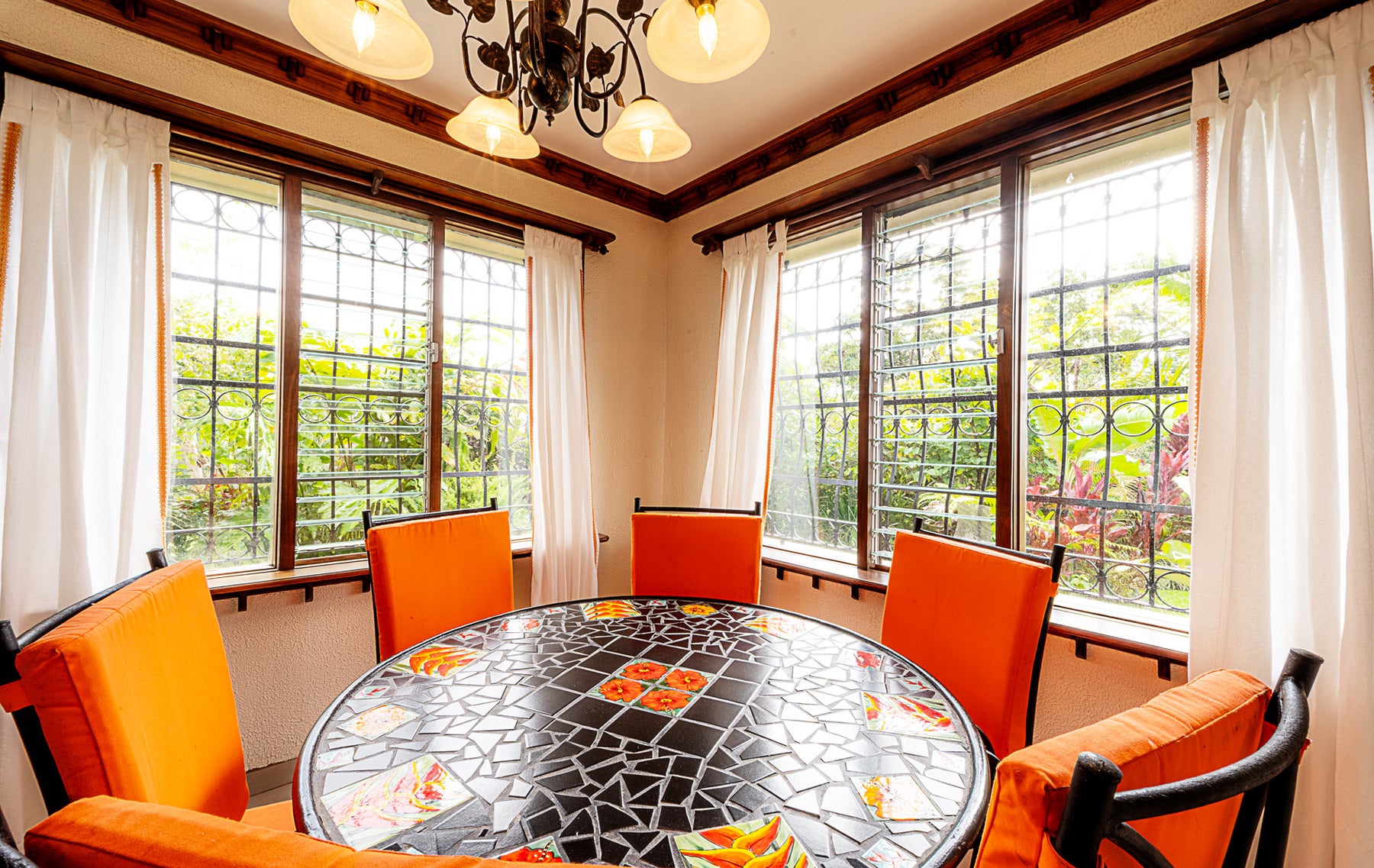 Lake View Family Home — photo 7 of 19