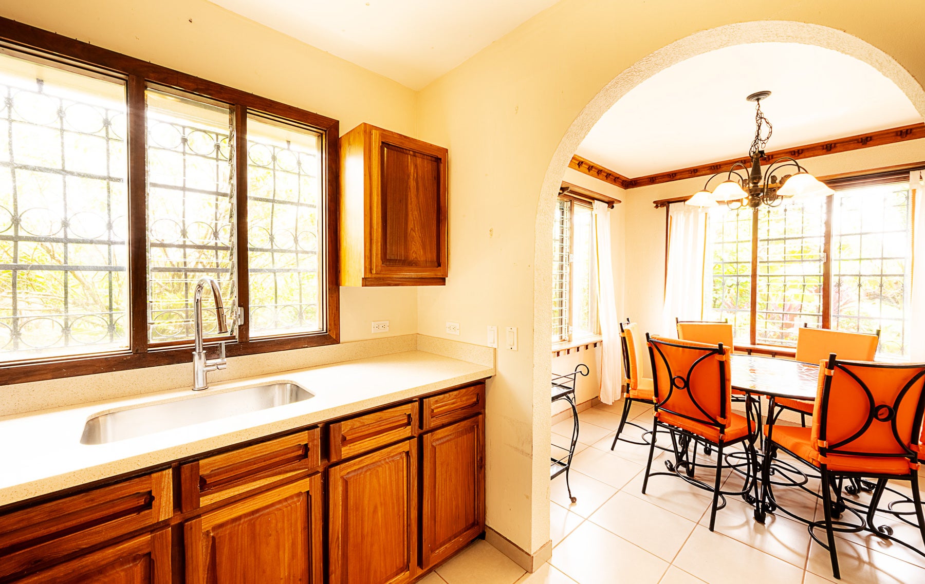 Lake View Family Home — photo 9 of 19