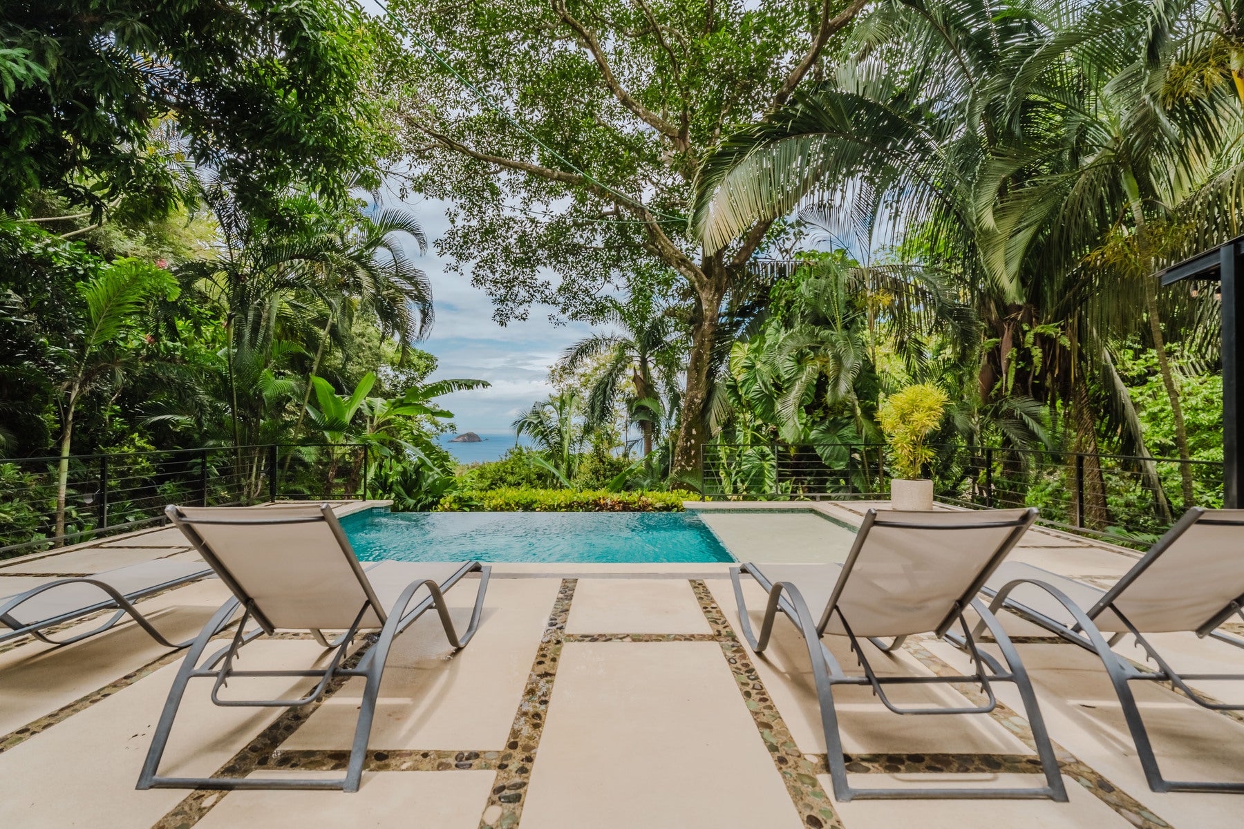 Owner financing with half down 4 Bedroom, 4 bath Ocean View Villa — photo 3 of 19