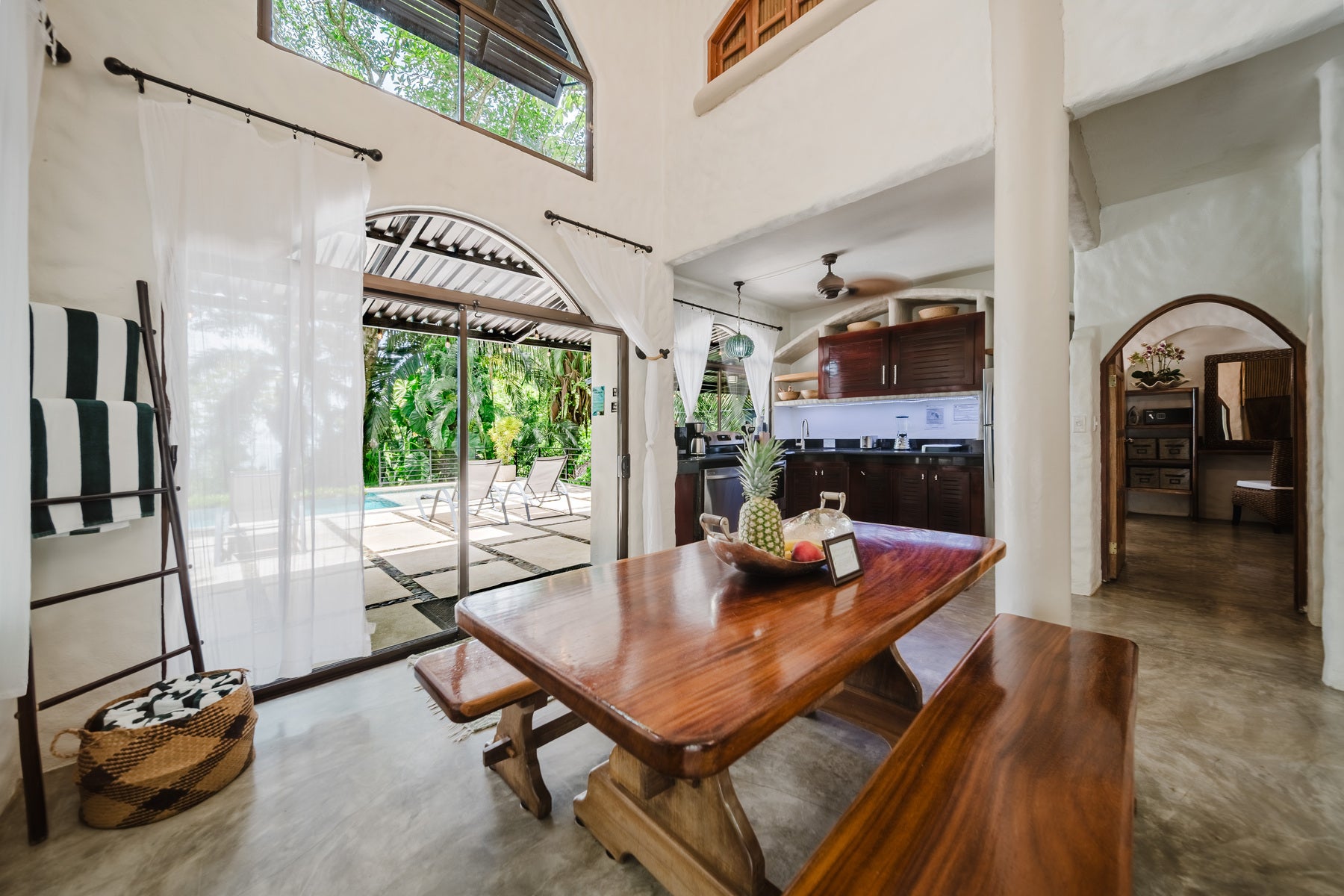 Owner financing with half down 4 Bedroom, 4 bath Ocean View Villa — photo 5 of 19