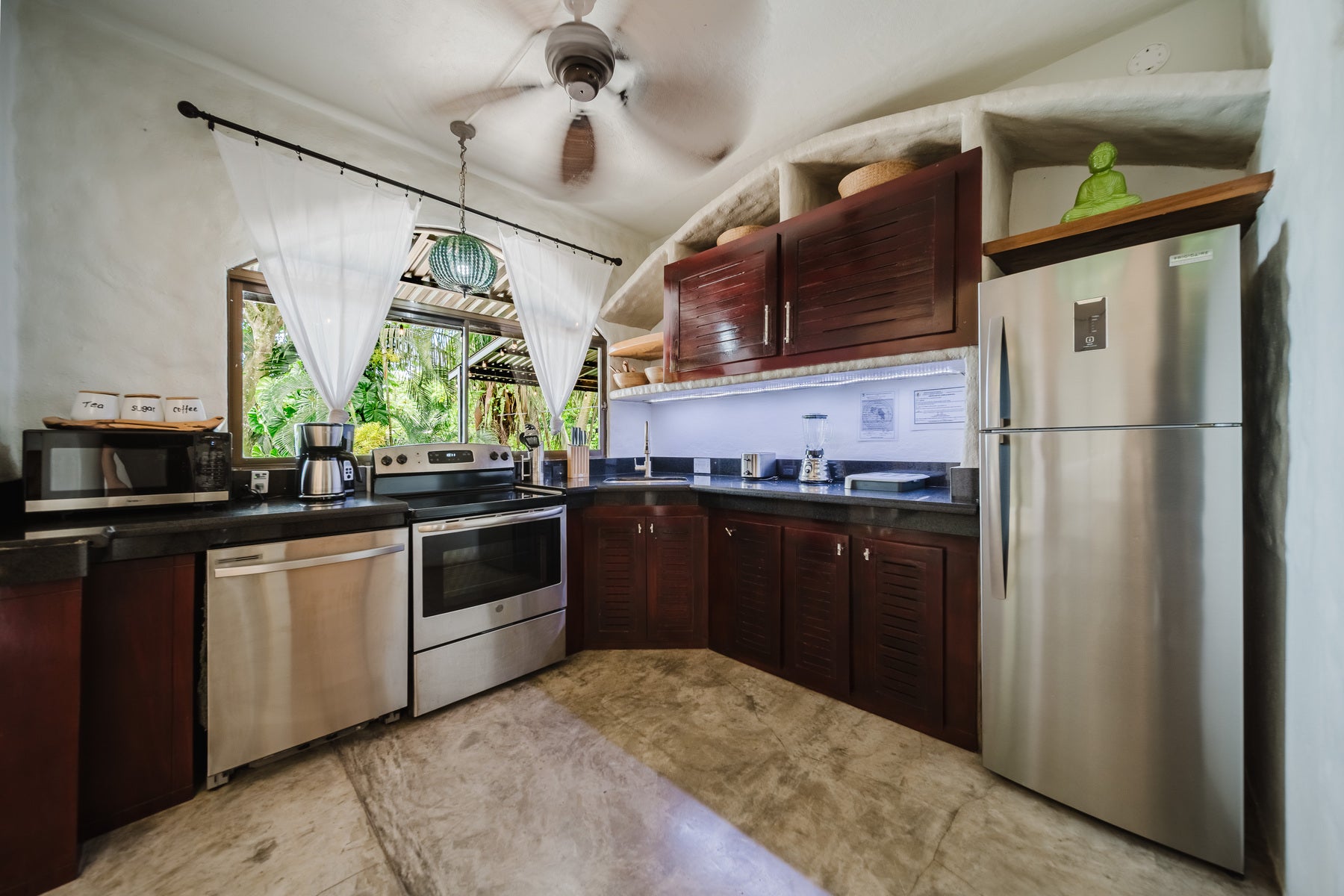Owner financing with half down 4 Bedroom, 4 bath Ocean View Villa — photo 6 of 19