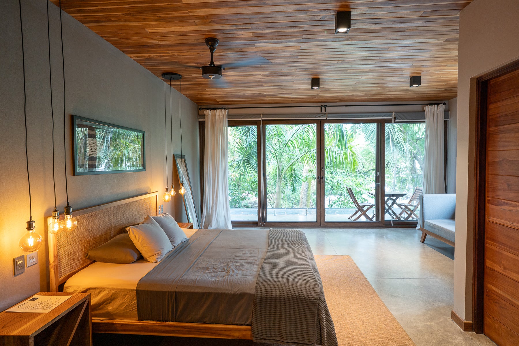 Beautiful Boutique Hotel in the Center of Town — photo 12 of 19