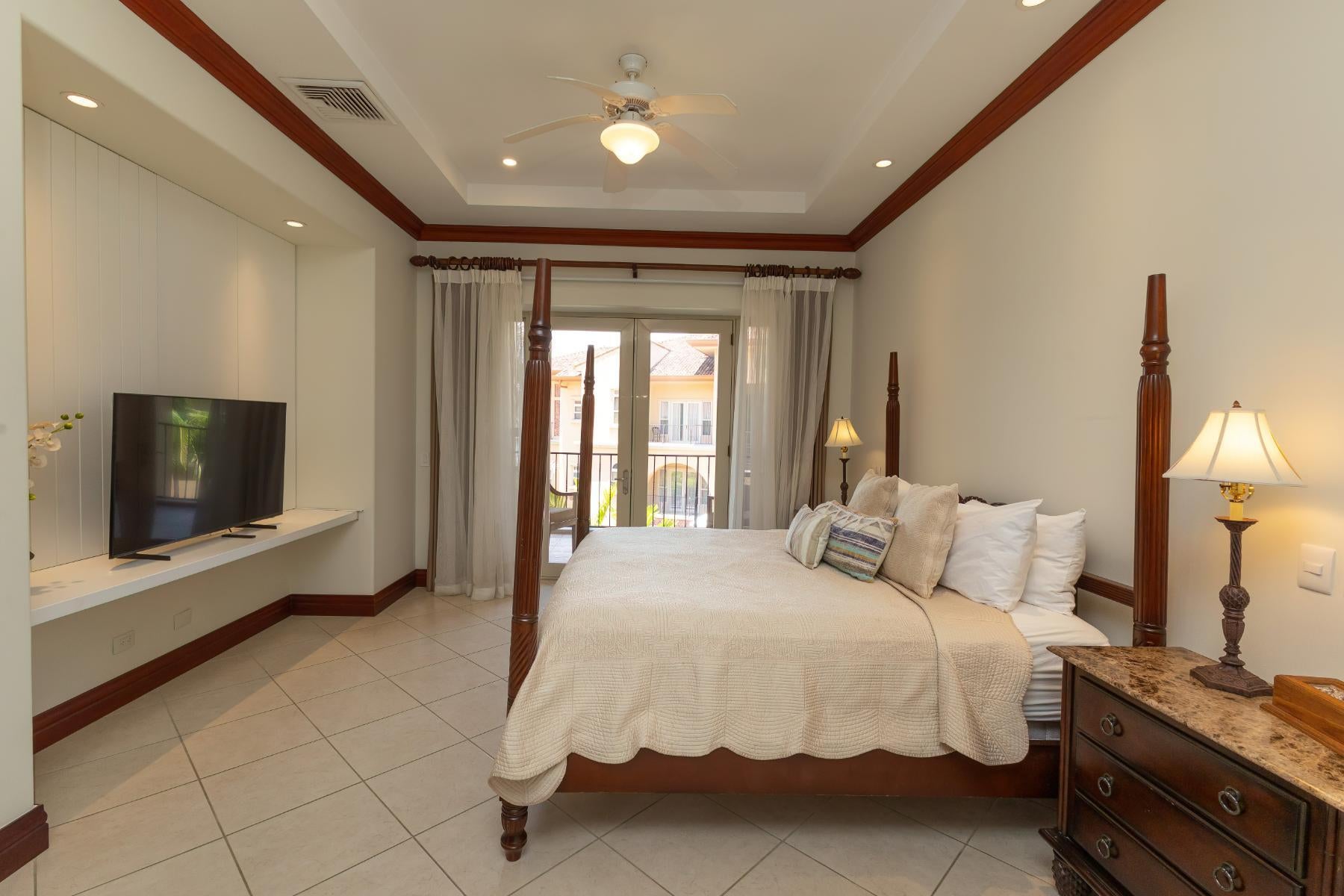 Luxury Marina Resort Condo — photo 15 of 15
