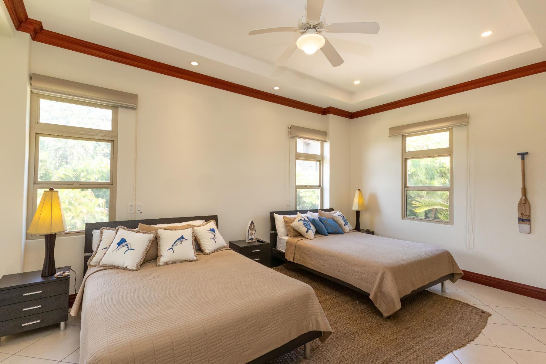 Luxury Marina Resort Condo — photo 10 of 15