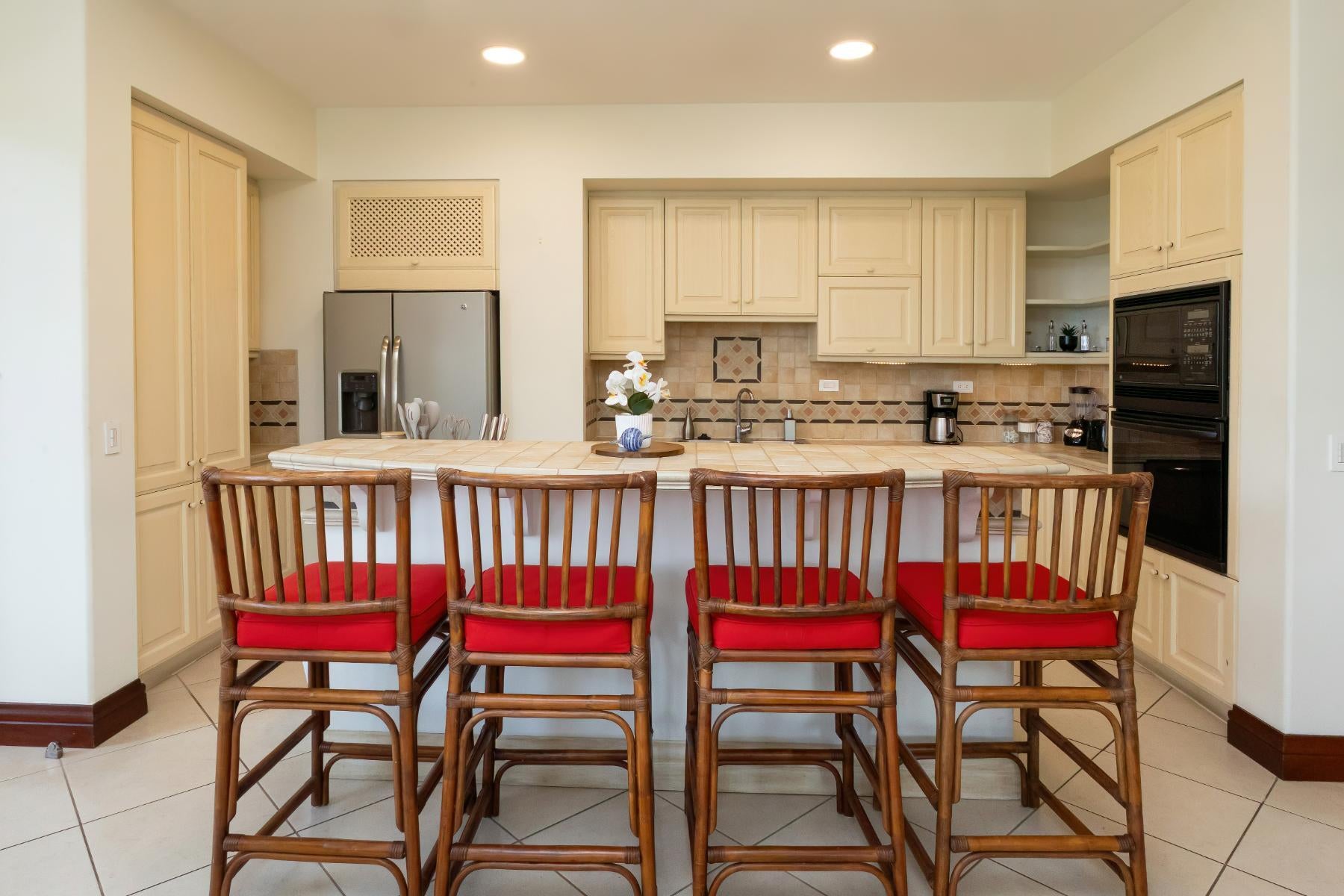 Luxury Marina Resort Condo — photo 11 of 15