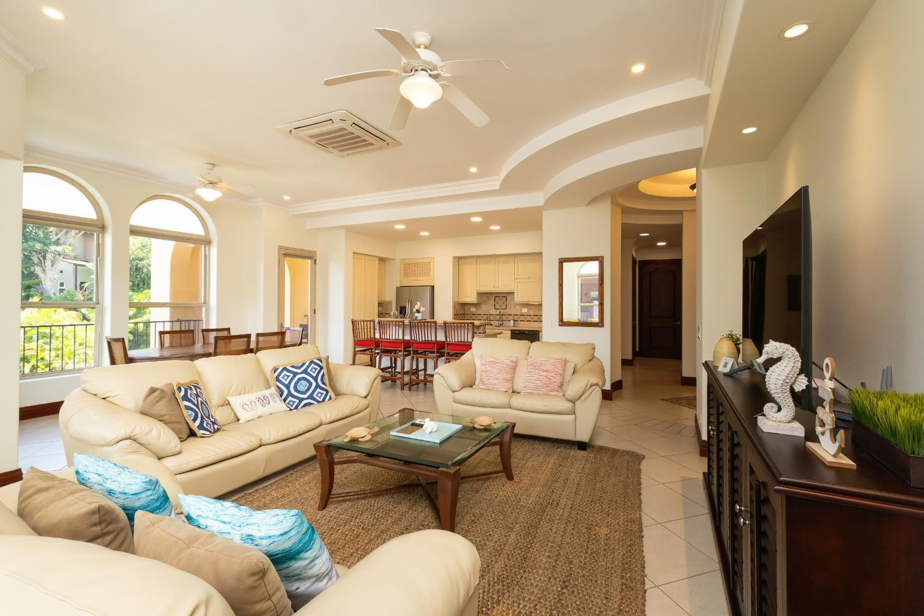 Luxury Marina Resort Condo — photo 2 of 15
