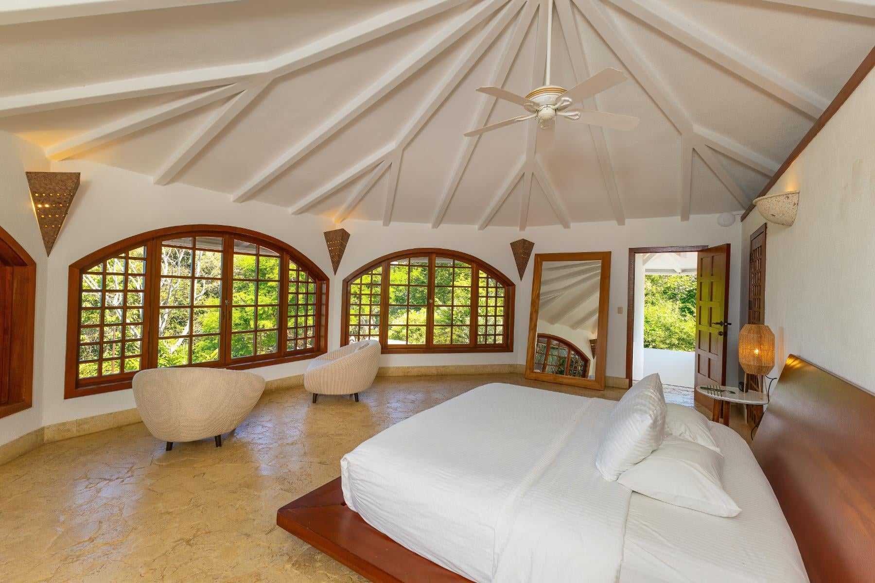 Ocean View Retreat Estate — photo 14 of 19