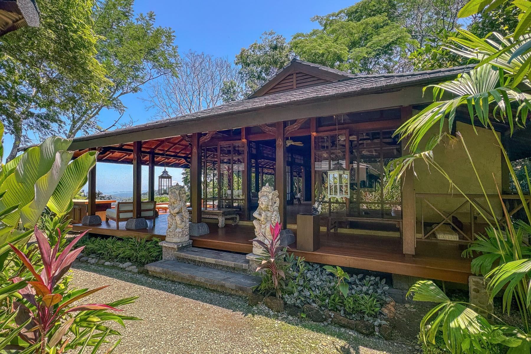 Ocean View Retreat Estate — photo 5 of 19