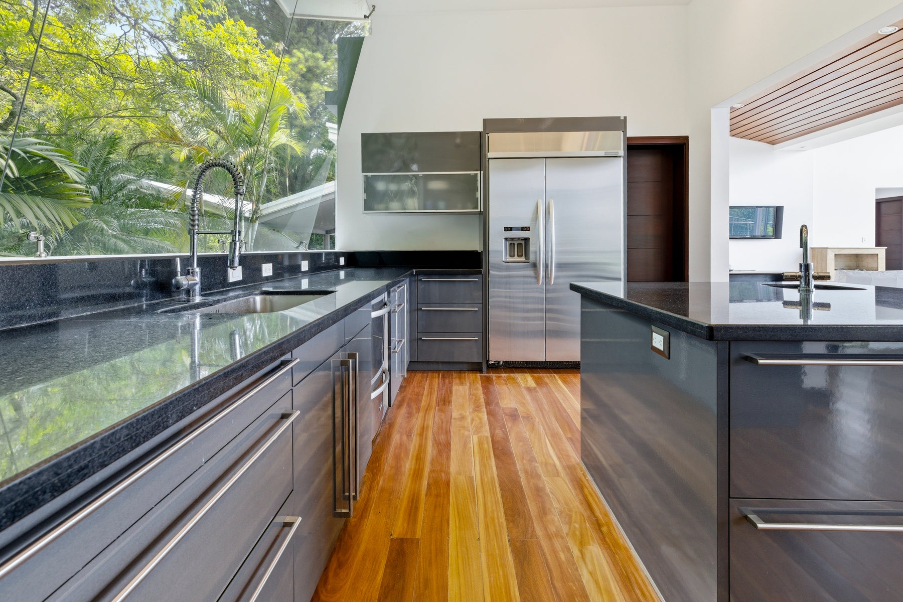 Panoramic Valley Views Retreat — photo 14 of 19