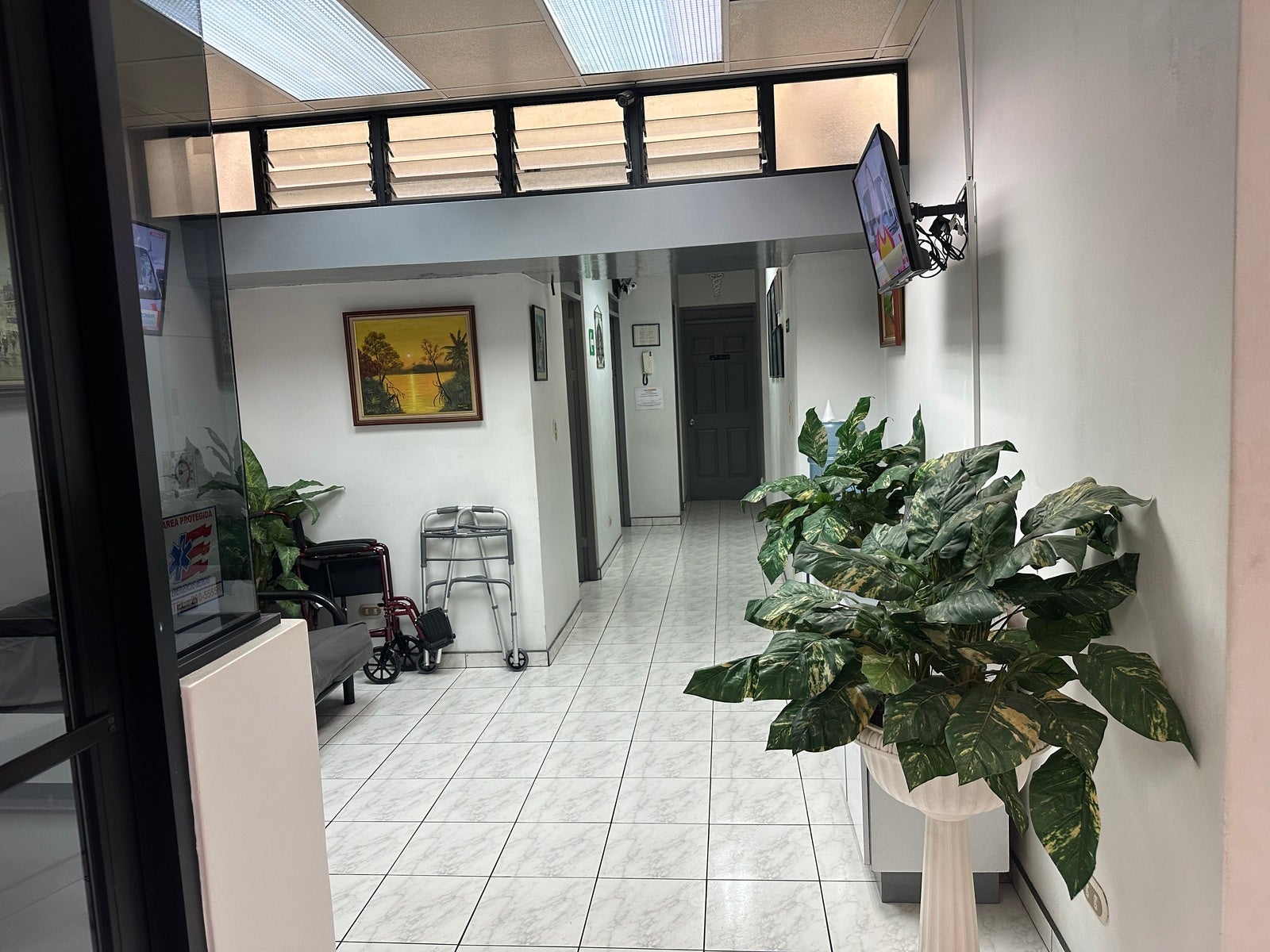 Dual Income Property  with Active Dental Clinic, Escazu, Escazu, Escazu, San Jose, Costa Rica 10201