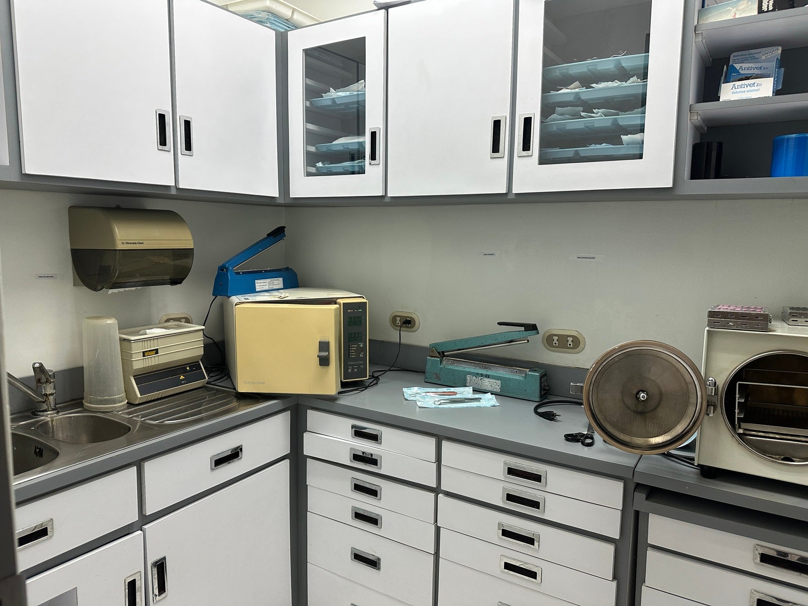 Dual Income Property  with Active Dental Clinic — photo 5 of 19