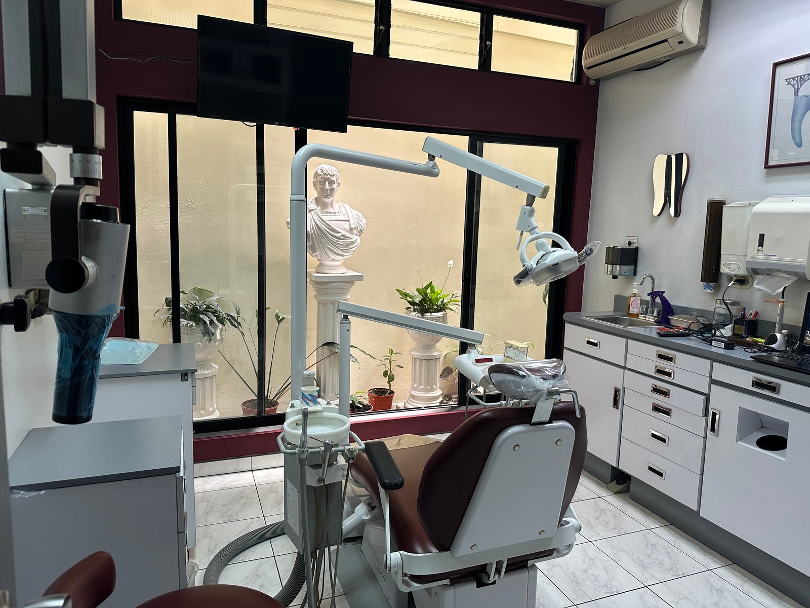 Dual Income Property  with Active Dental Clinic — photo 8 of 19