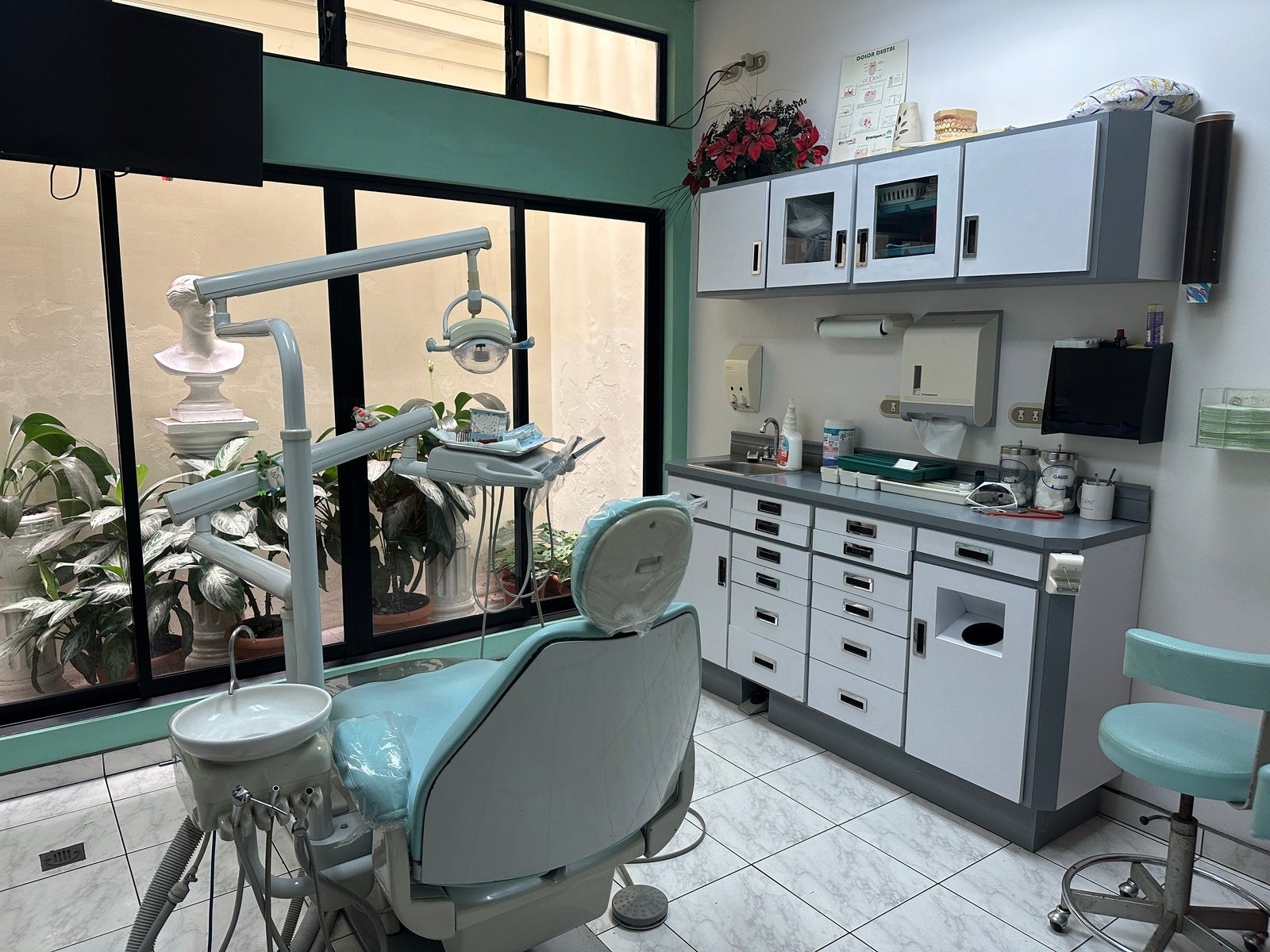 Dual Income Property  with Active Dental Clinic — photo 9 of 19