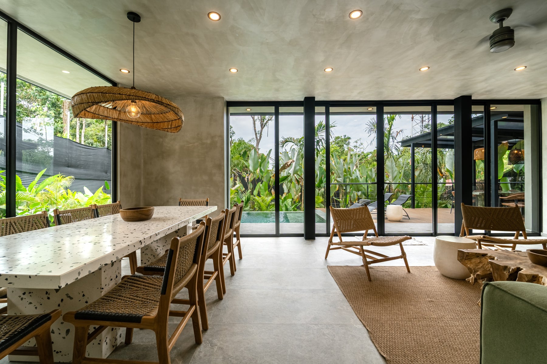 Luxury Rainforest Villa — photo 15 of 19