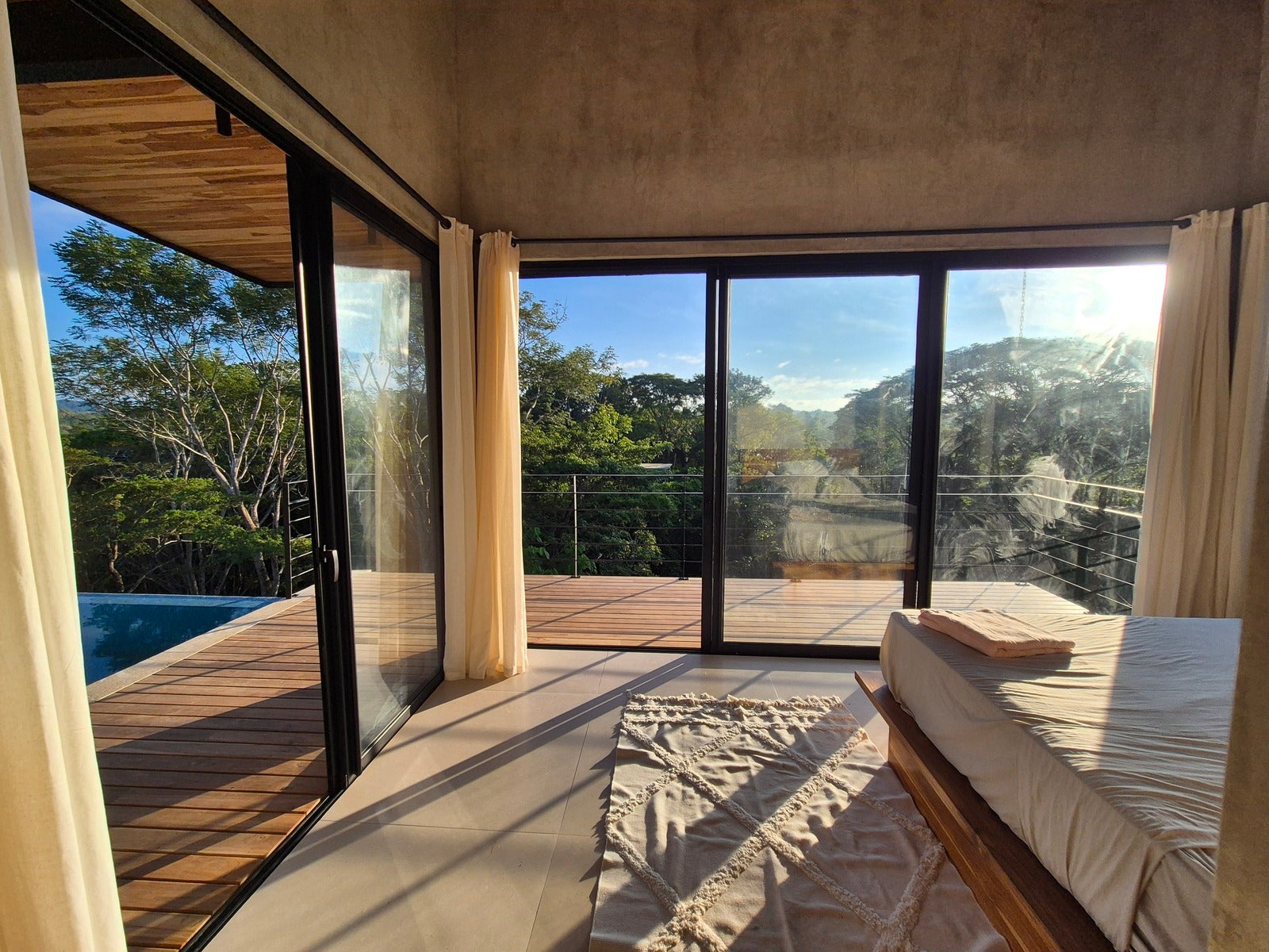 Turnkey Home with Valley Views — photo 2 of 19