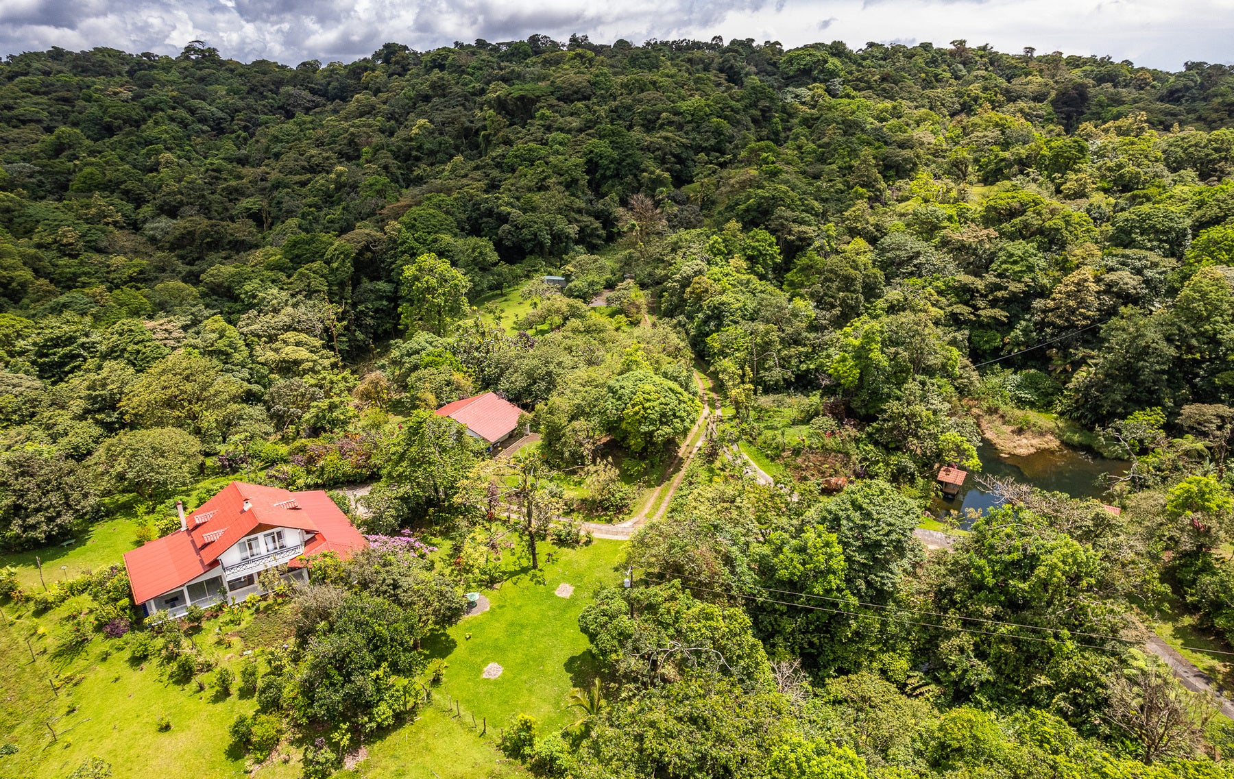 Home And Guesthouse With Tourism Business, Nuevo Arenal, Lake Arenal, Arenal, Tilaran, Alajuela, Costa Rica 50807 — photo 2 of 5