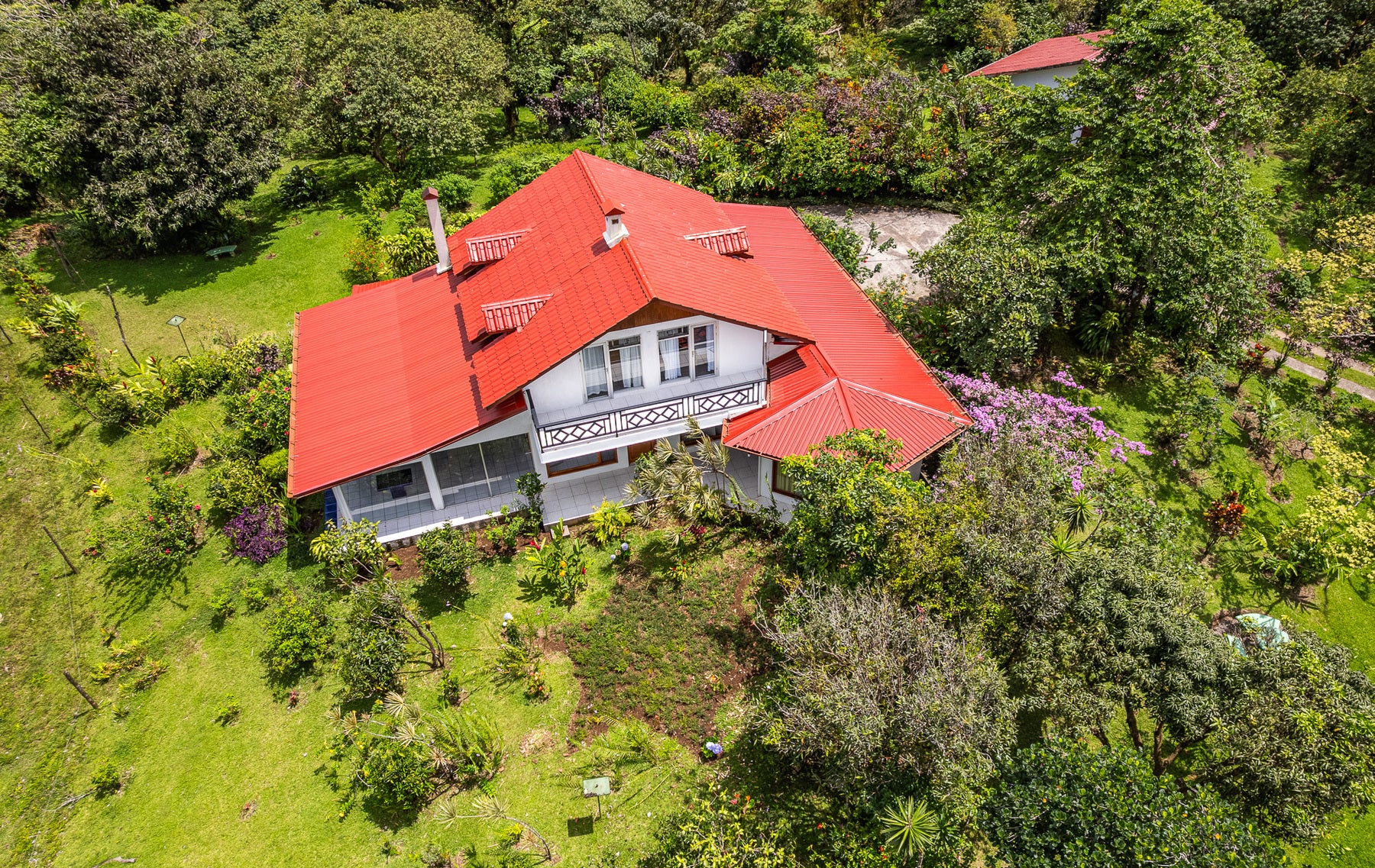 Home And Guesthouse With Tourism Business, Nuevo Arenal, Lake Arenal, Arenal, Tilaran, Alajuela, Costa Rica 50807 — photo 3 of 5