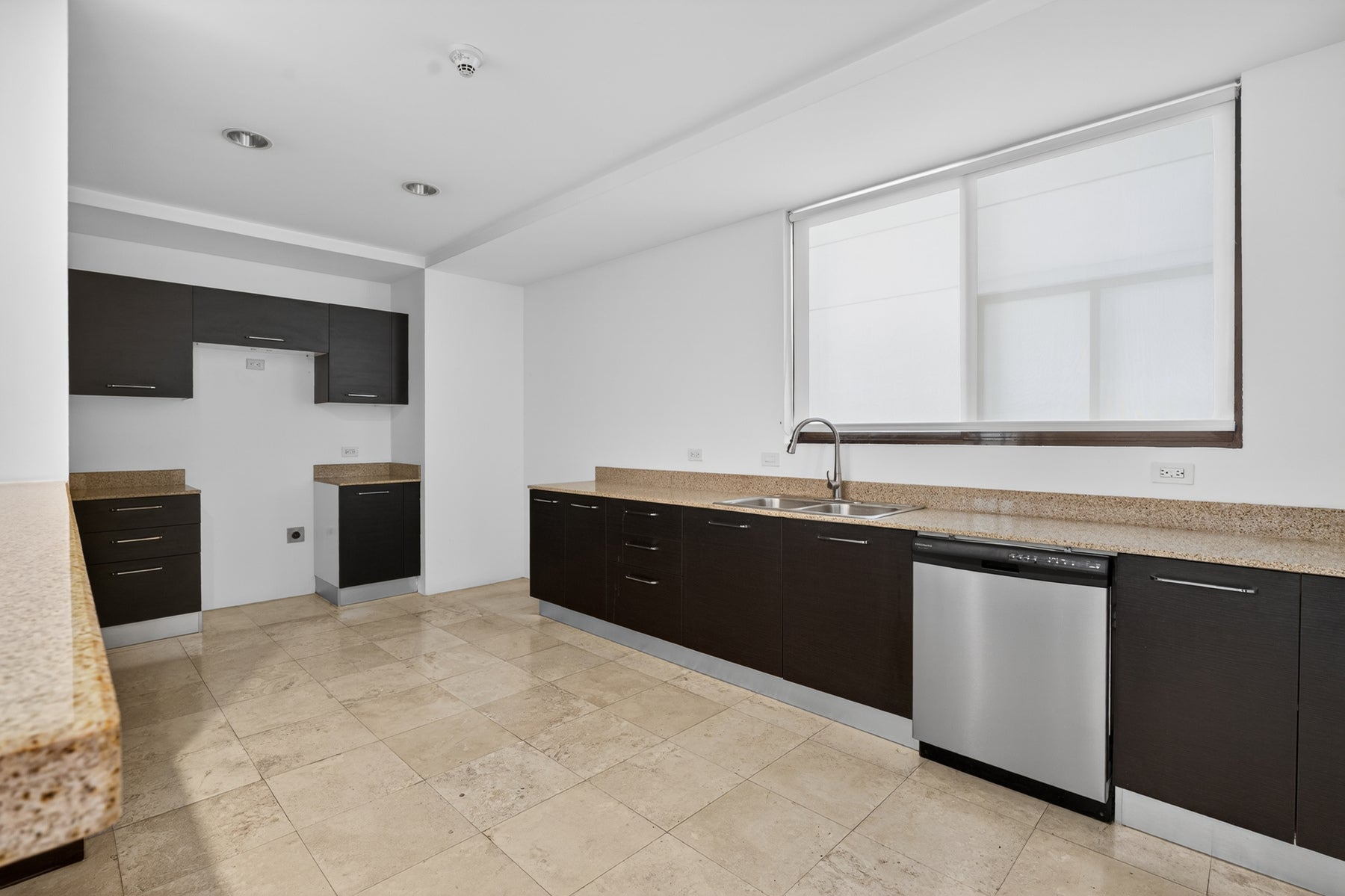 Luxury View Condo — photo 5 of 19
