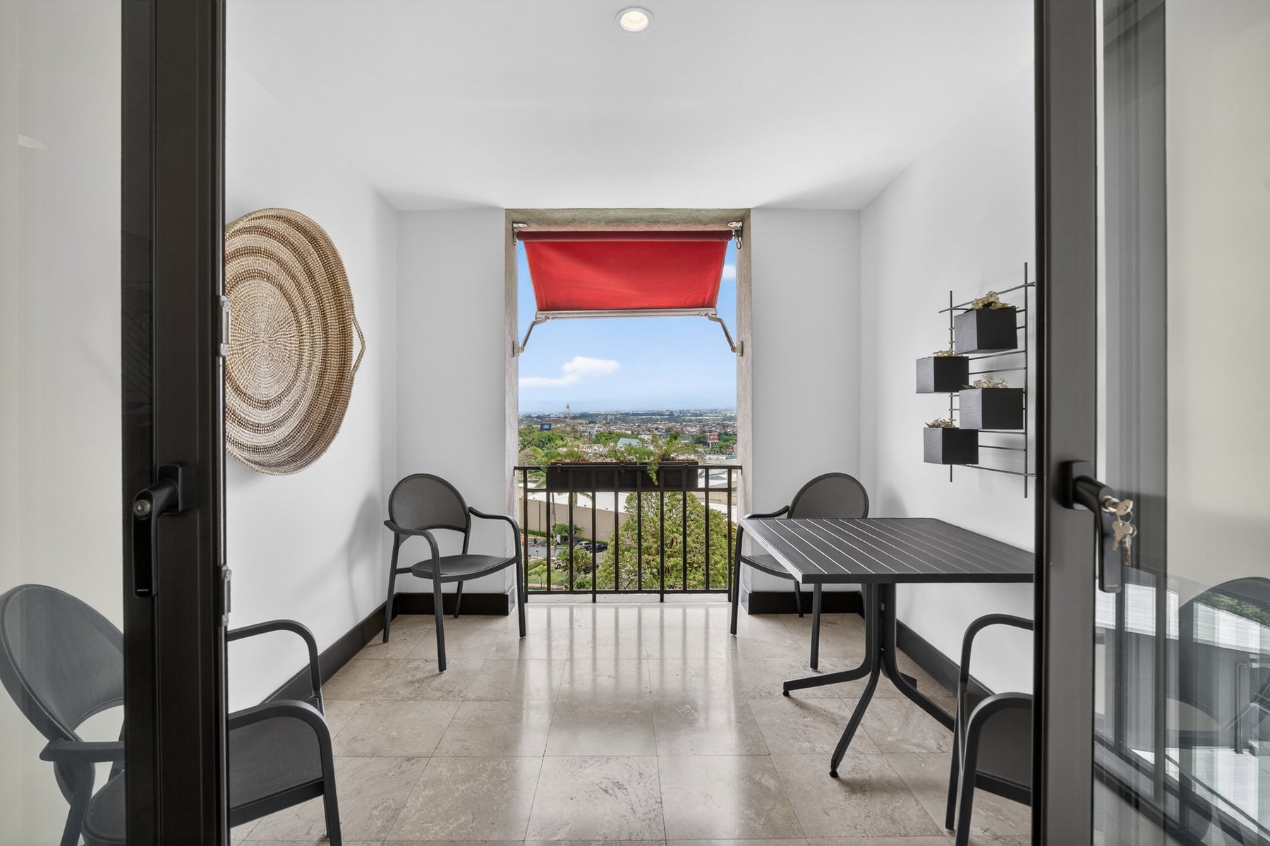 Luxury Penthouse — photo 8 of 19