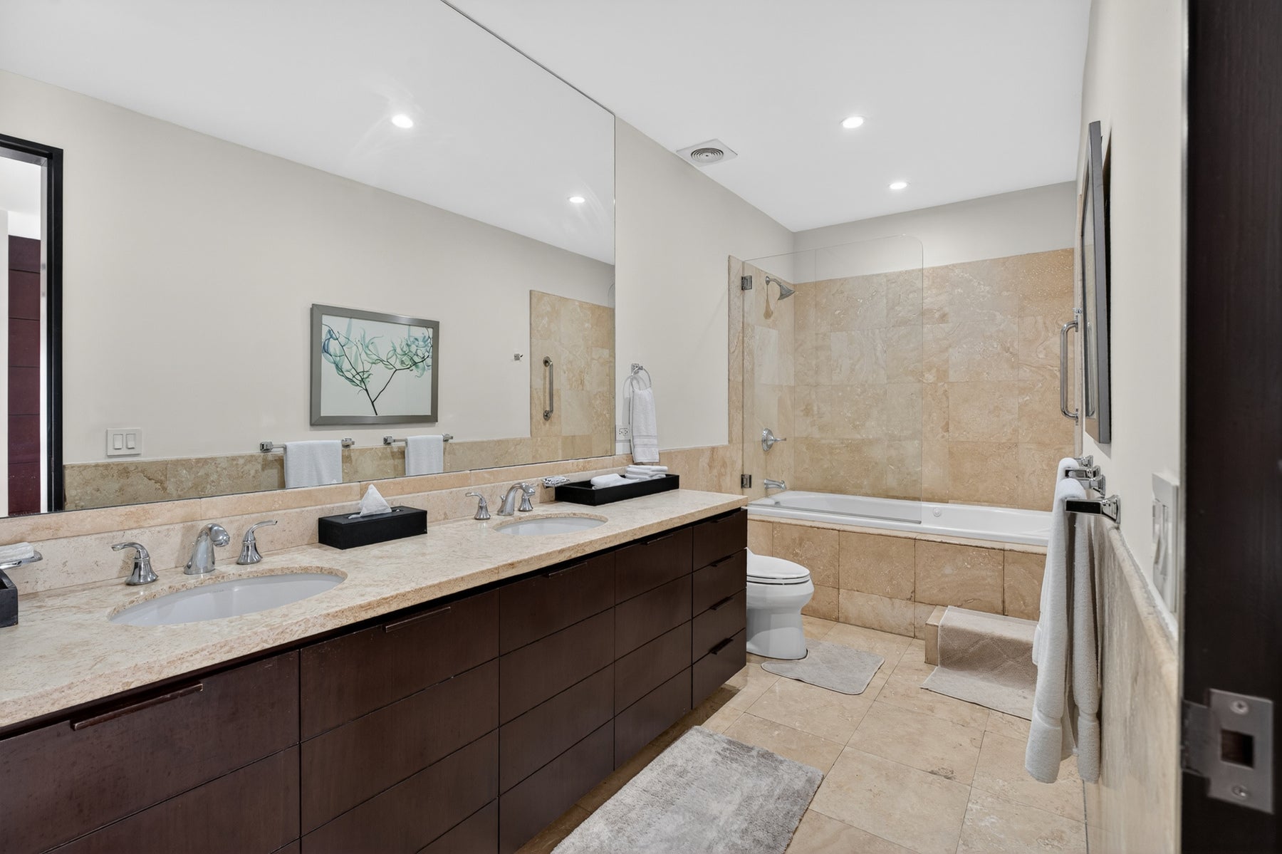 Luxury Penthouse — photo 13 of 19