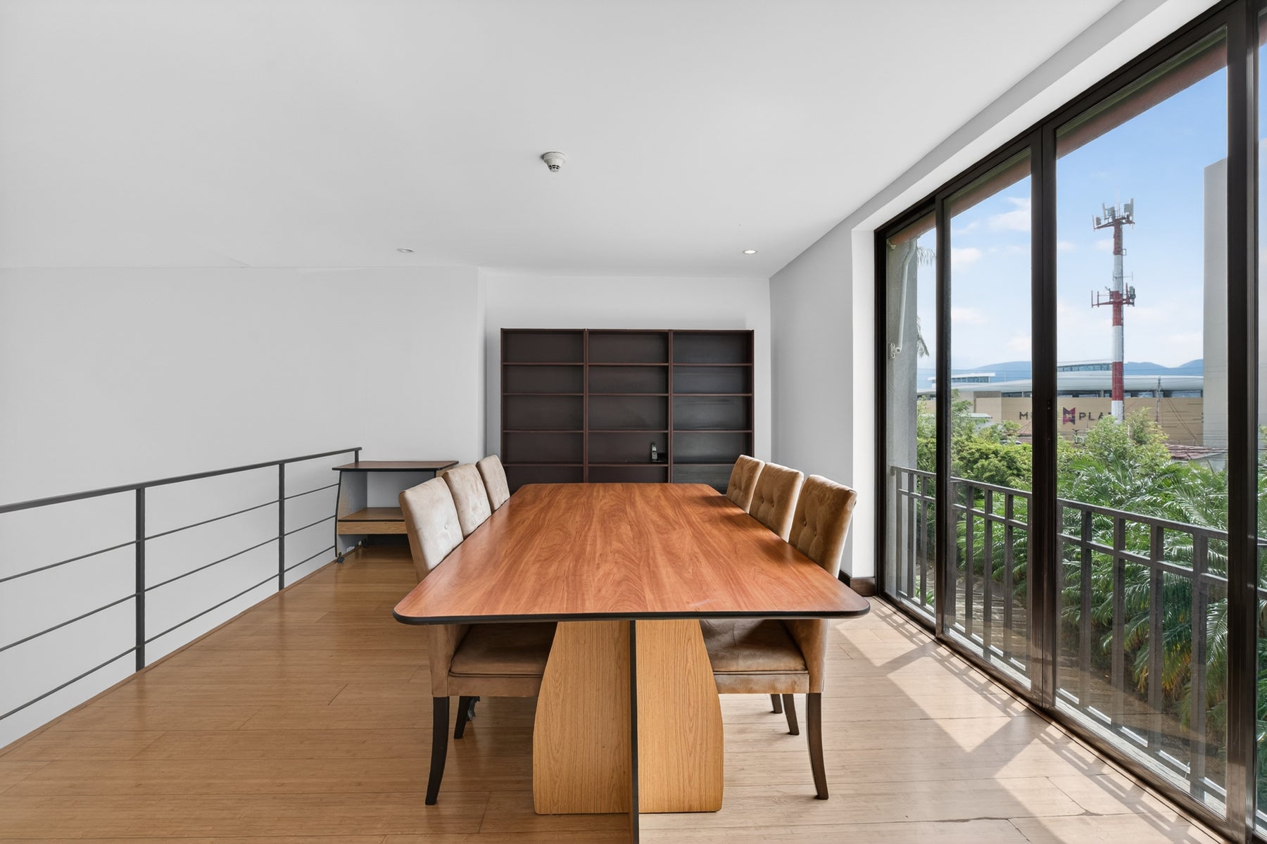 Ground Floor Luxury Condo — photo 13 of 19