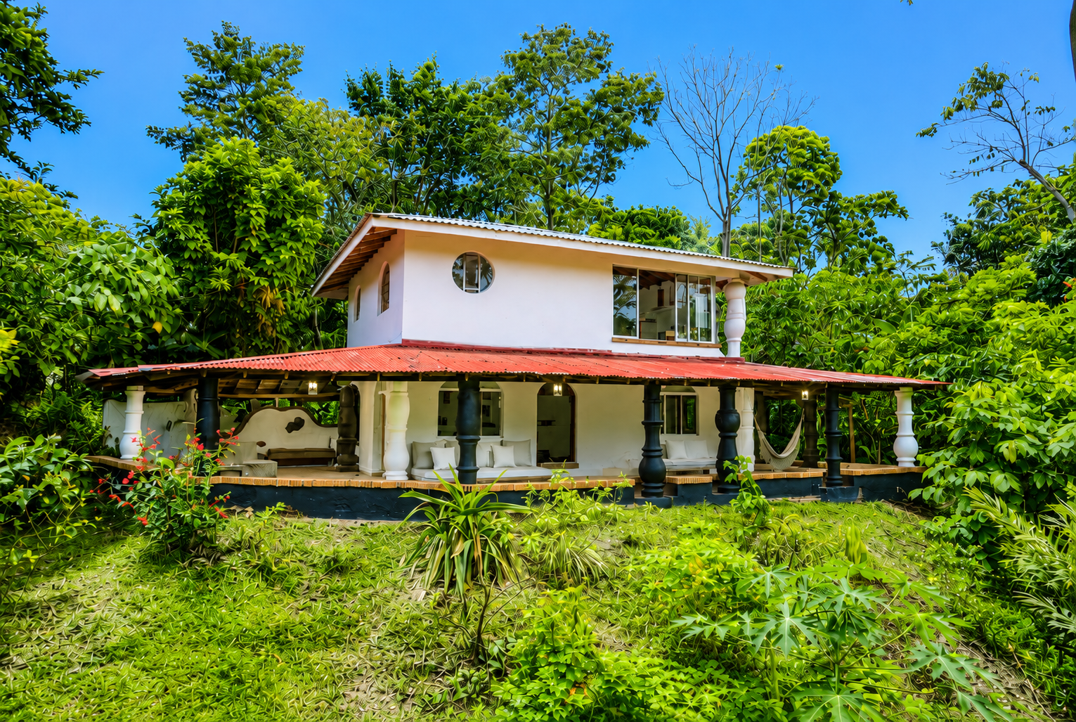 Jungle Compound With River Access — photo 2 of 19