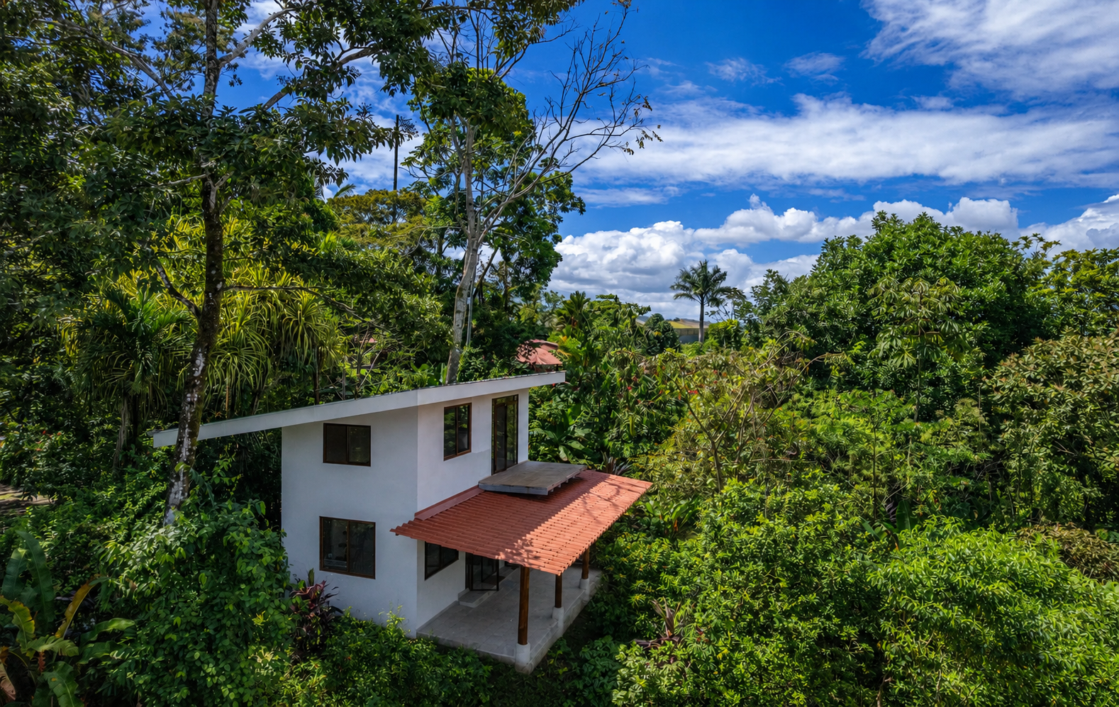 Jungle Compound With River Access — photo 16 of 19