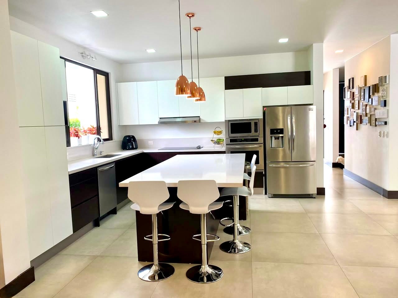 Where Modern Architecture meets the Warmth of Community Bosques de Carao — photo 2 of 19