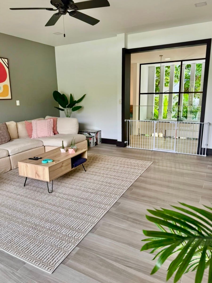 Where Modern Architecture meets the Warmth of Community Bosques de Carao — photo 18 of 19