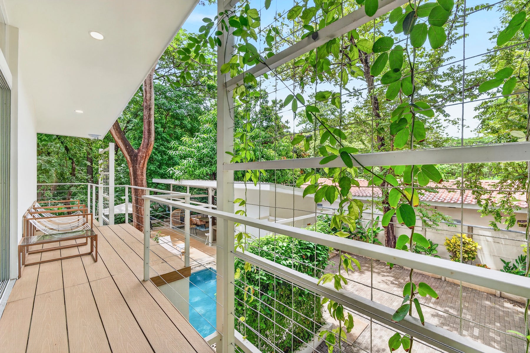 Tropical Modern Beach Home in Surfside — photo 19 of 19