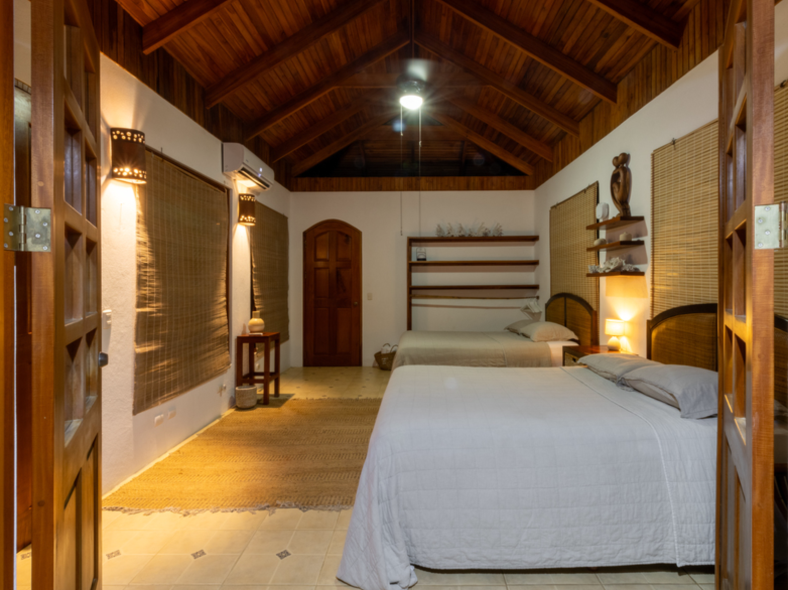Multi Unit in North Santa Teresa, Santa Teresa, Cobano, Puntarenas, Puntarenas, Costa Rica 60111