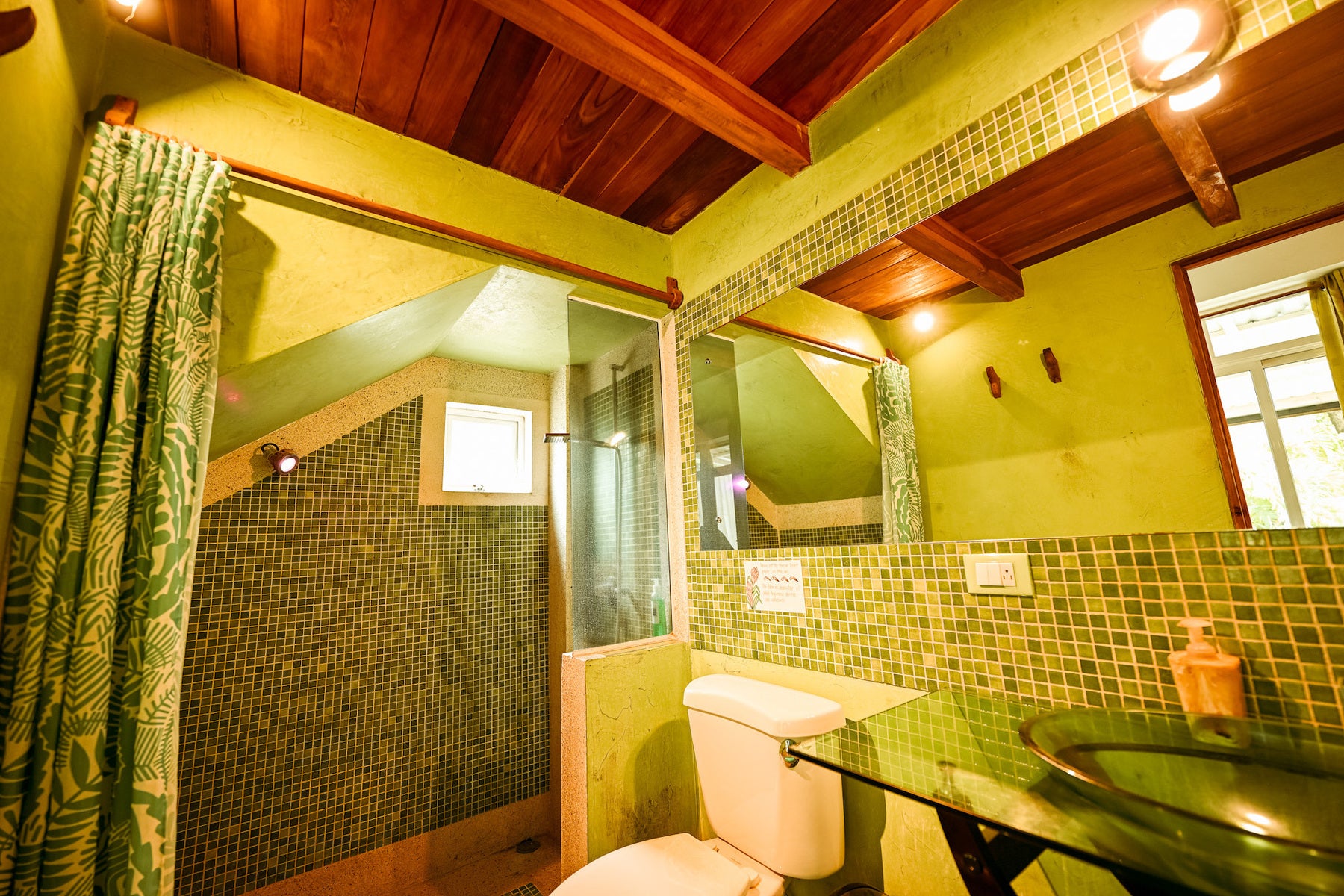 Turnkey Multi-Unit Property with Pool Near Beach, Santa Teresa, Cobano, Puntarenas, Puntarenas, Costa Rica 60111 Turnkey Multi-Unit Property with Pool Near Beach, Santa Teresa, Cobano, Puntarenas, Puntarenas, Costa Rica 60111