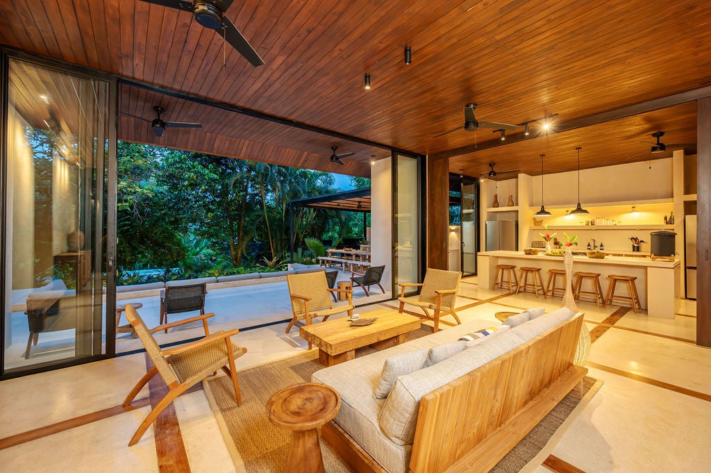 Stunning Seven Bedroom Home in the Heart of Hermosa, Playa Hermosa, Playa Hermosa, Santa Teresa, Cobano, Puntarenas, Puntarenas, Costa Rica 60111