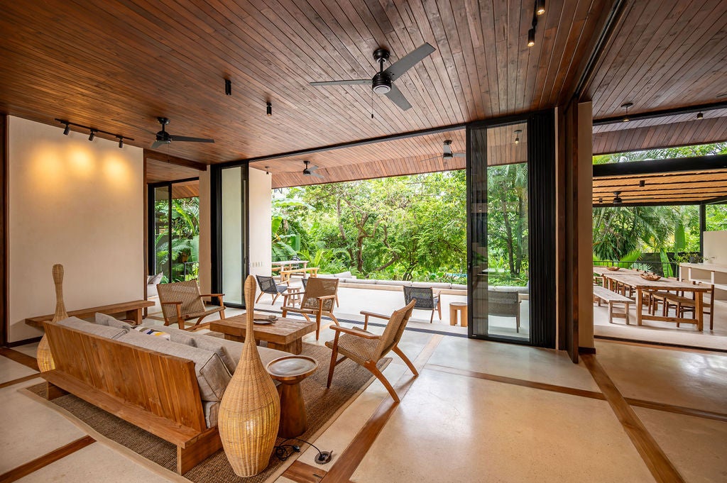 Stunning Seven Bedroom Home in the Heart of Hermosa, Playa Hermosa, Playa Hermosa, Santa Teresa, Cobano, Puntarenas, Puntarenas, Costa Rica 60111