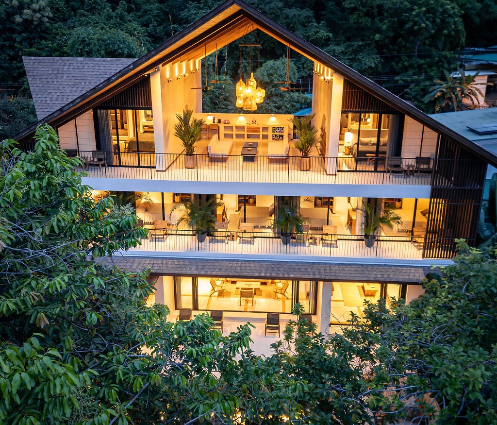 Stunning Seven Bedroom Home in the Heart of Hermosa, Playa Hermosa, Playa Hermosa, Santa Teresa, Cobano, Puntarenas, Puntarenas, Costa Rica 60111
