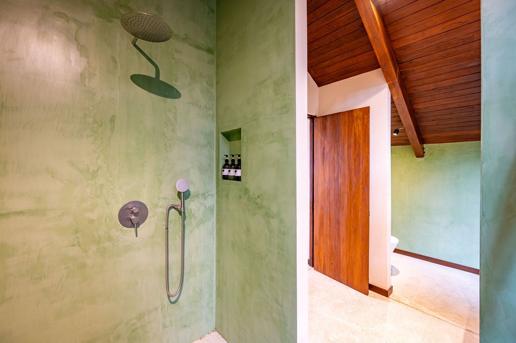 Stunning Seven Bedroom Home in the Heart of Hermosa, Playa Hermosa, Playa Hermosa, Santa Teresa, Cobano, Puntarenas, Puntarenas, Costa Rica 60111