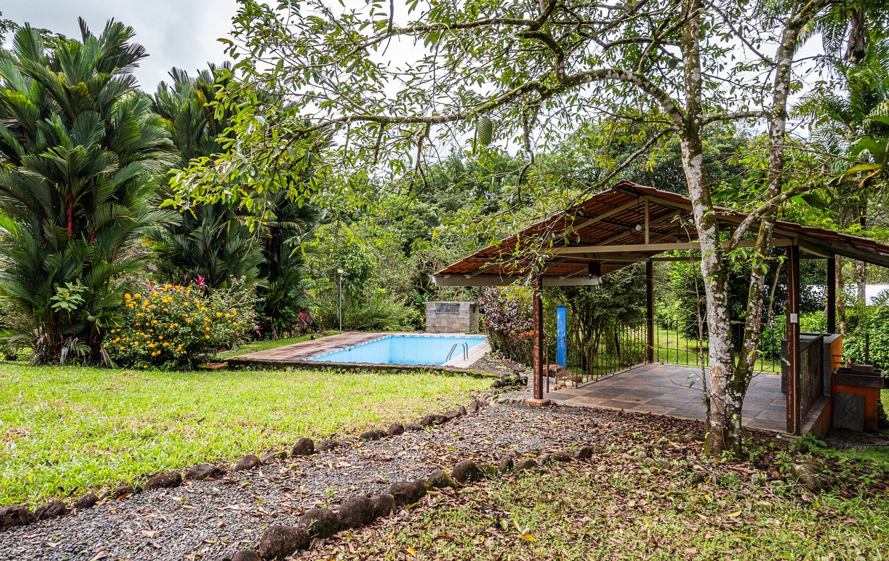 Tropical Property With Pool And Cabinas , La Fortuna, La Fortuna, Lake Arenal, San Ramon, San Carlos, Alajuela, Costa Rica 20213 Tropical Property With Pool And Cabinas , La Fortuna, La Fortuna, Lake Arenal, San Ramon, San Carlos, Alajuela, Costa Rica 20213